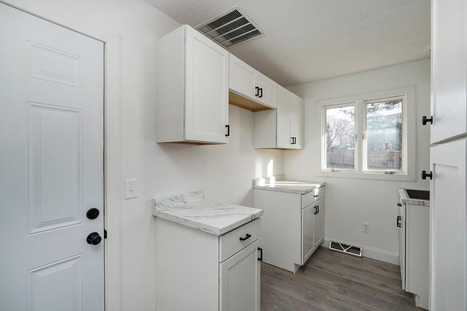 502 South Walnut Street Property Photo 16