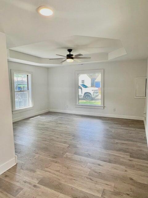 900 North Eagle Avenue Property Photo 2