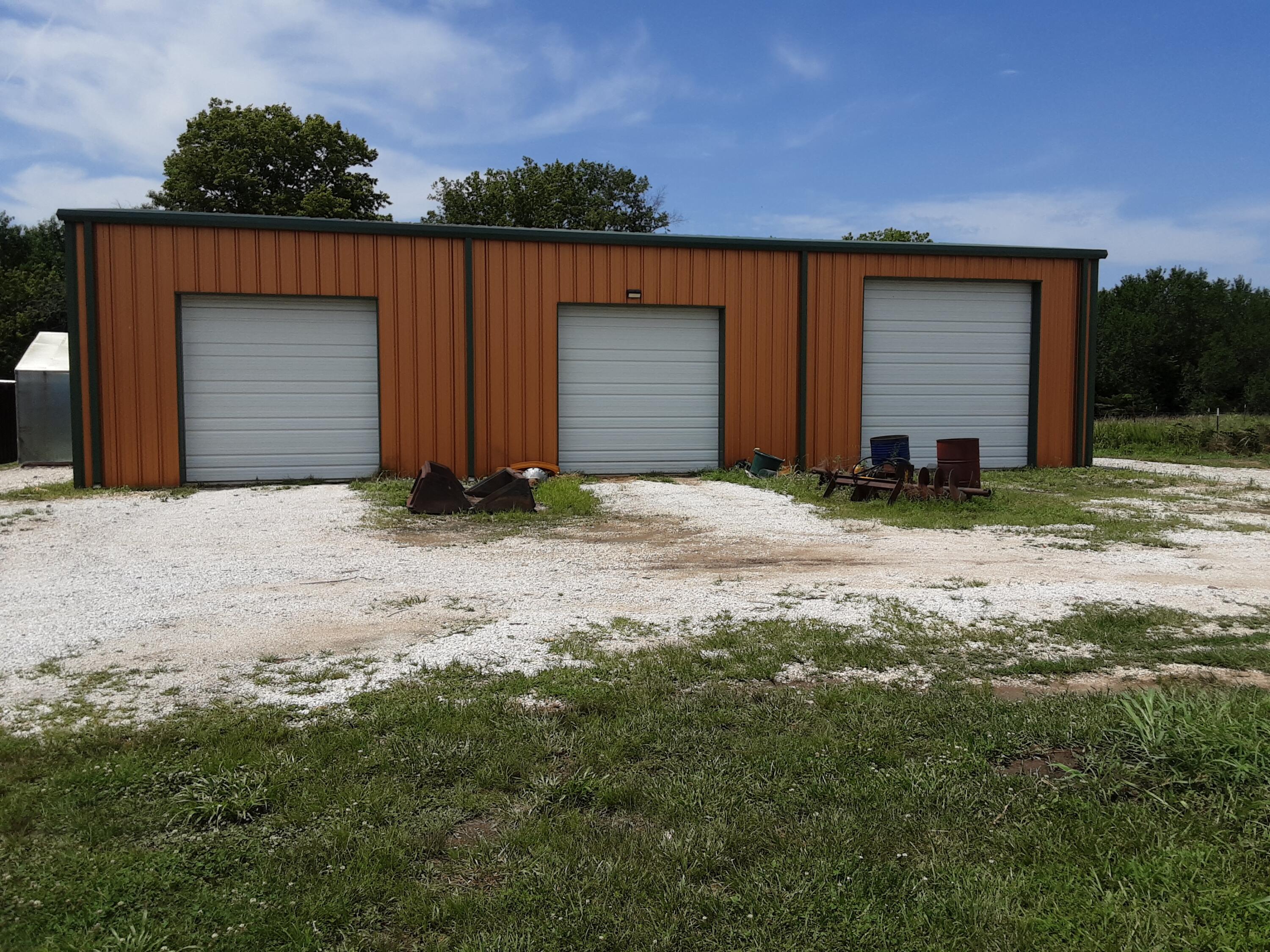 10665 South 1275 Road Property Photo 11