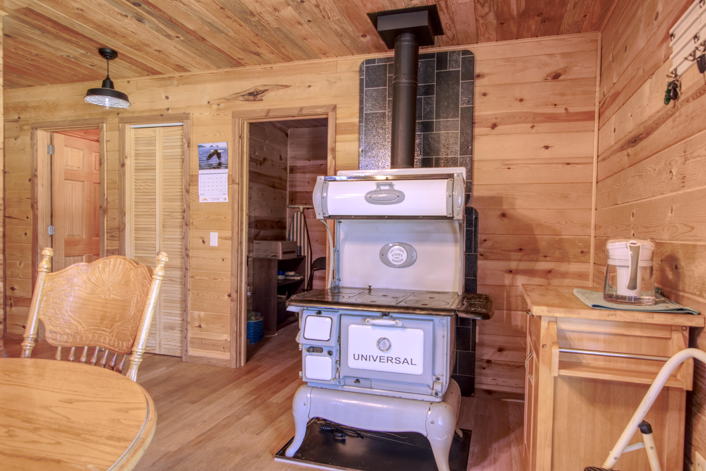 10665 South 1275 Road Property Photo 14