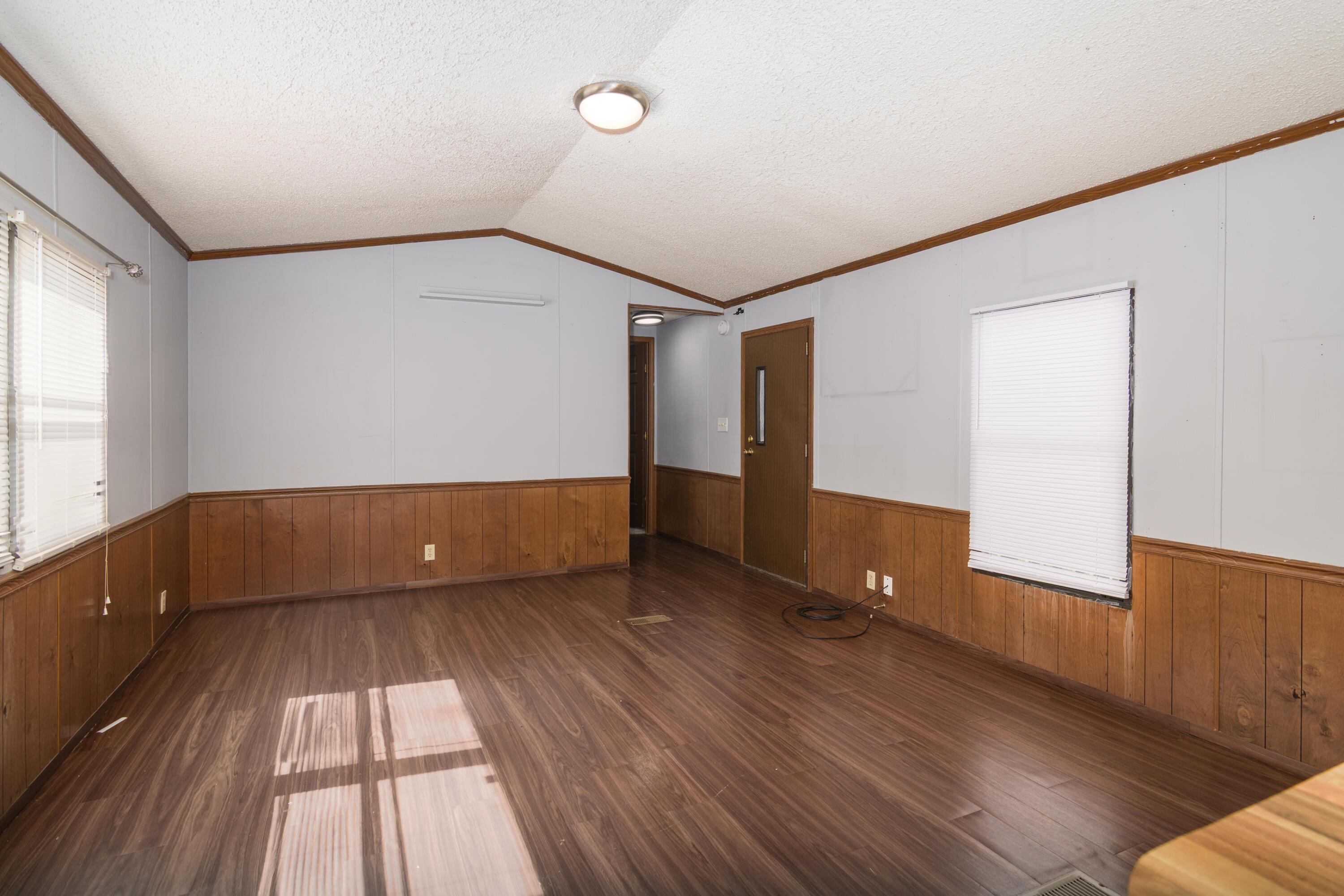 128 Scott Street Property Photo 8