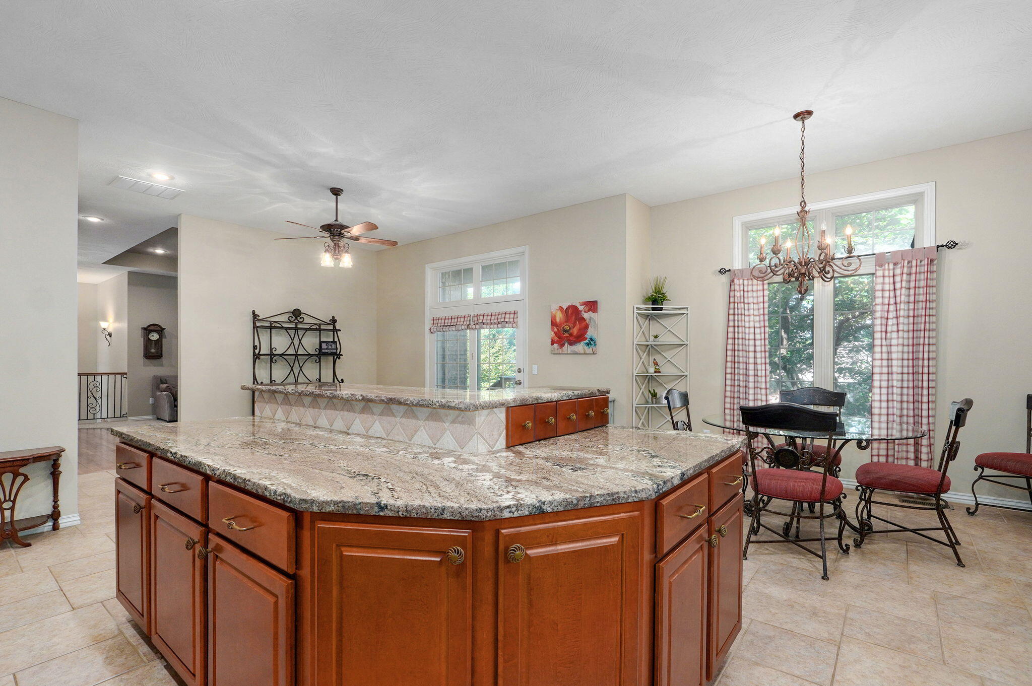 1401 North Chapel Drive Property Photo 12