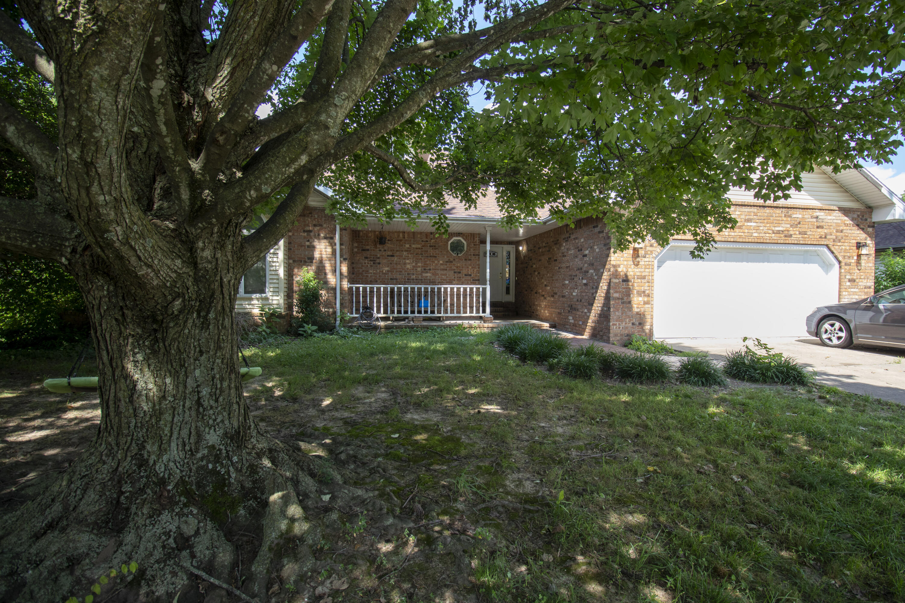 301 North Gregg Road Property Photo 2