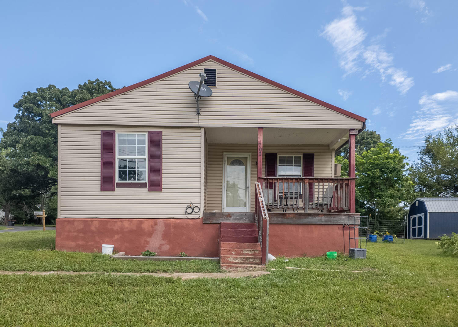 703 P Highway Property Photo 1