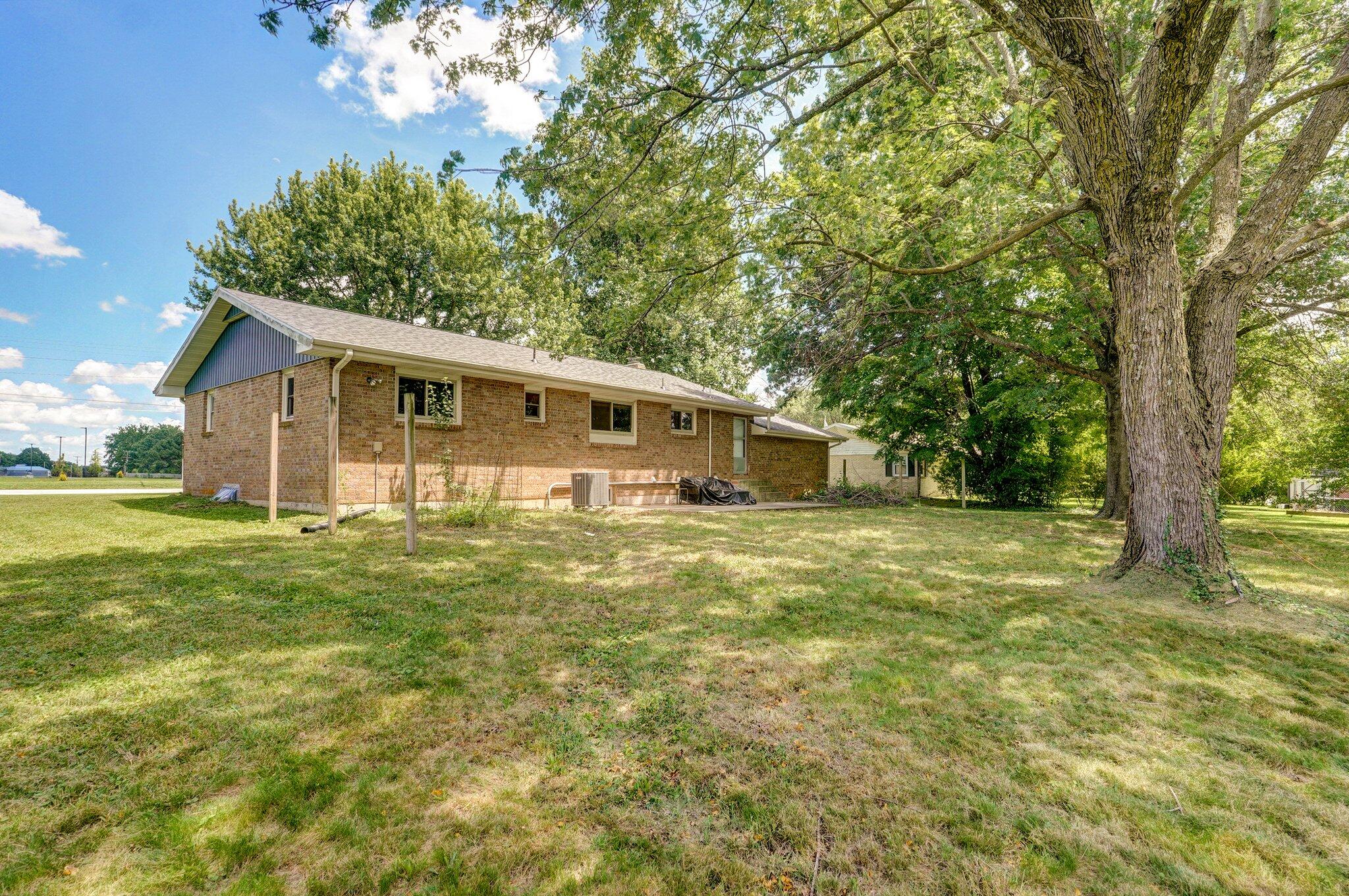 528 North Locust Street Property Photo 30