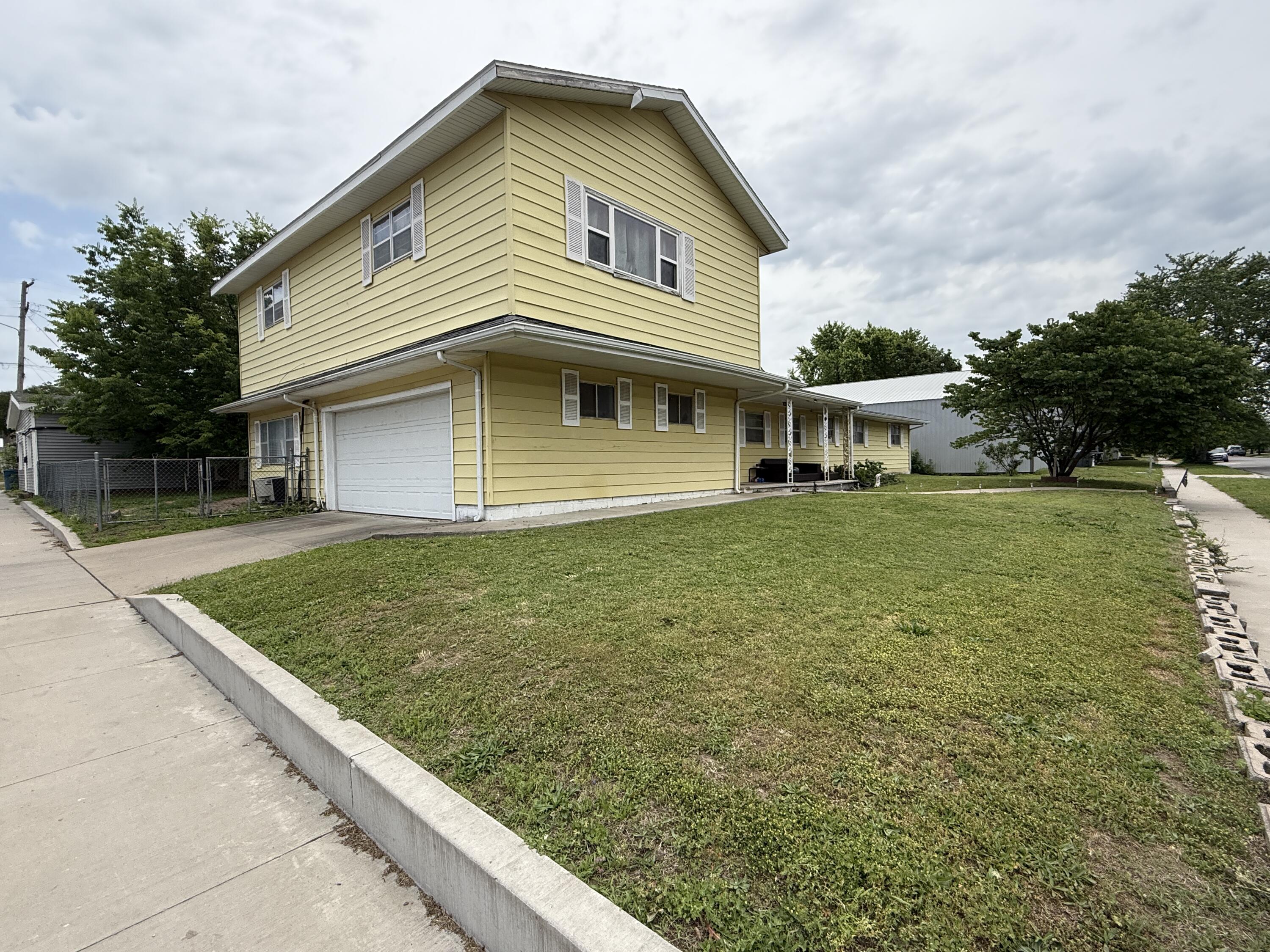 2103 South Porter Avenue Property Photo 2
