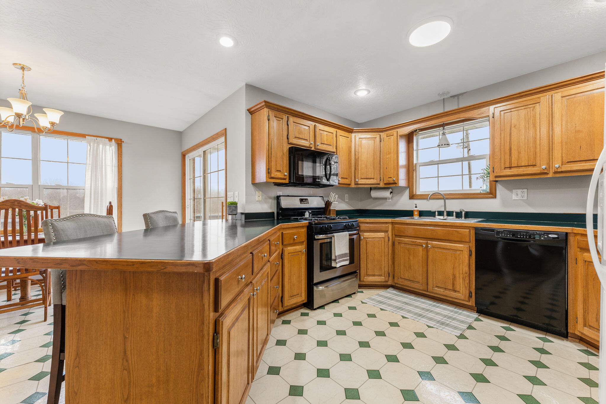 2131 Redoak Road Property Photo 6