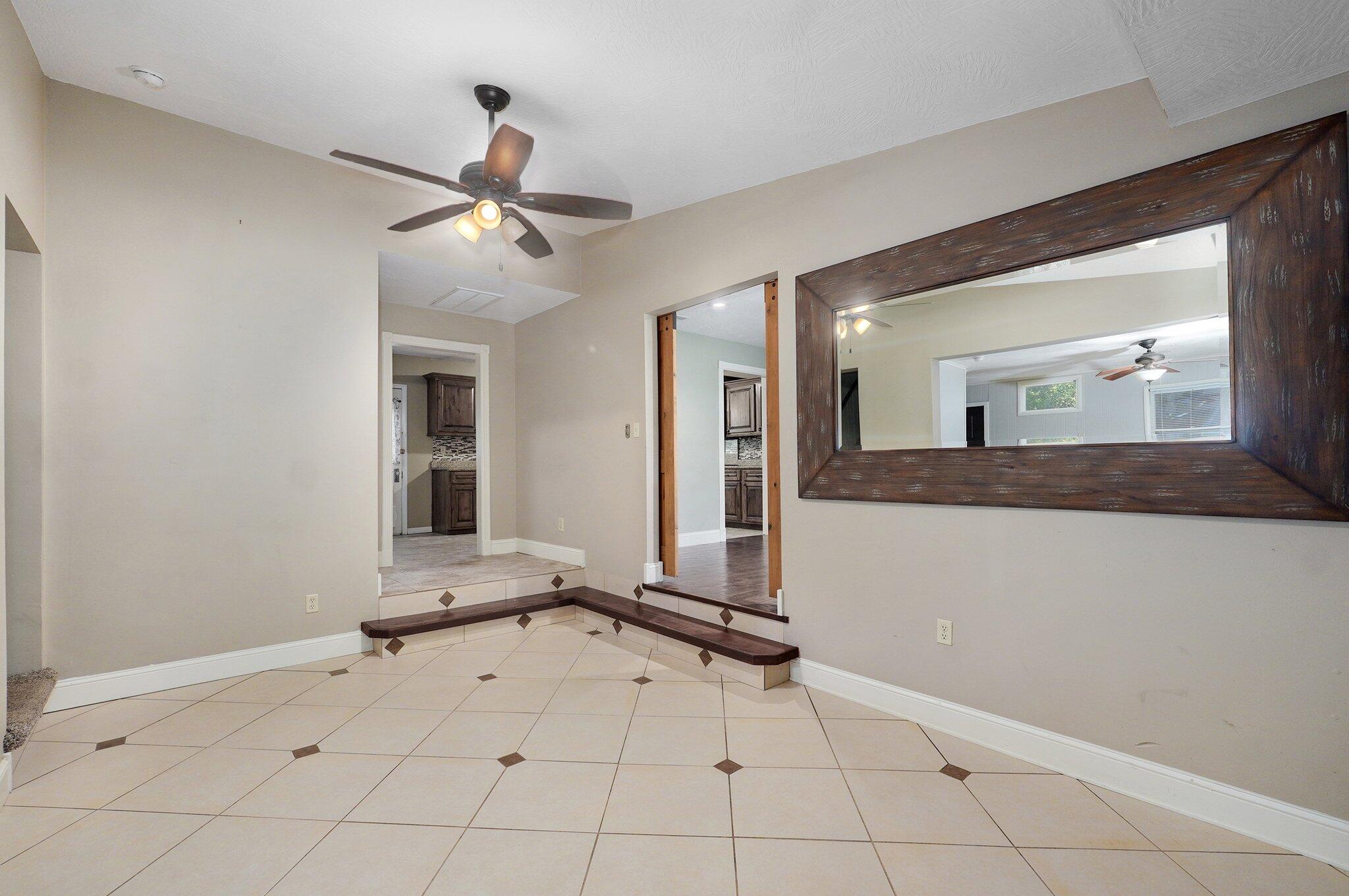 412 East Wayland Street Property Photo 17