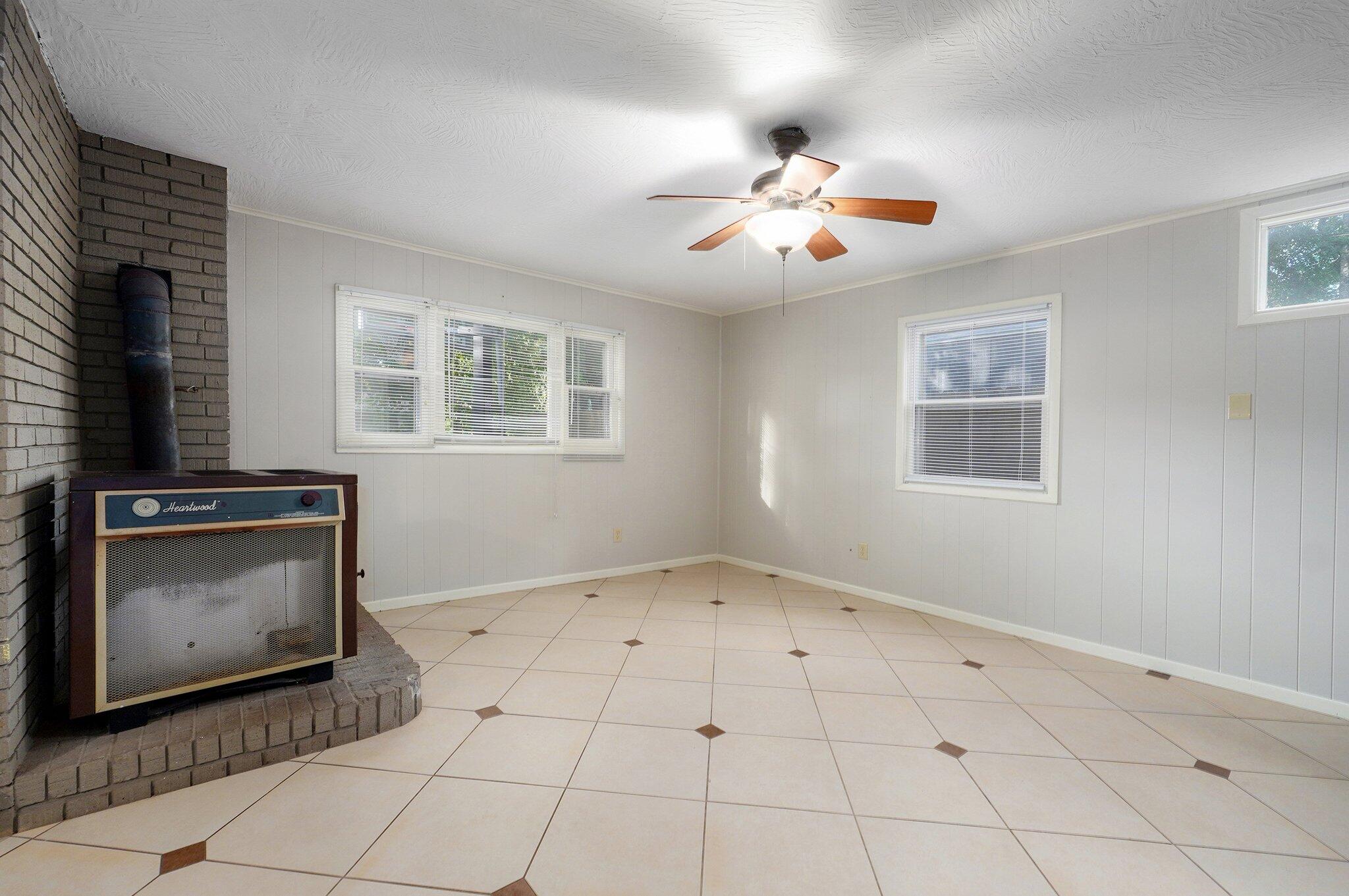 412 East Wayland Street Property Photo 20