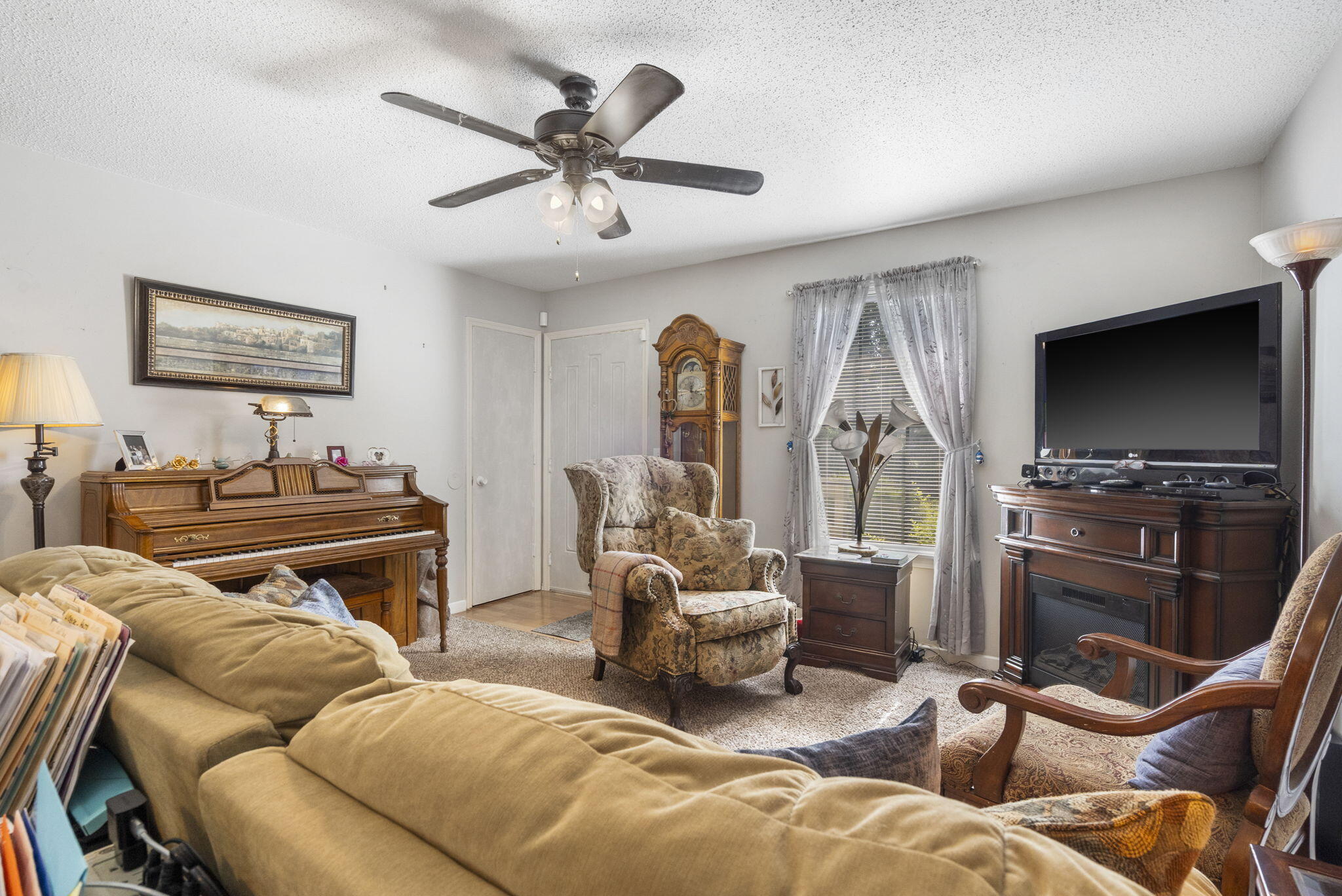 309 Frank Street Property Photo 5