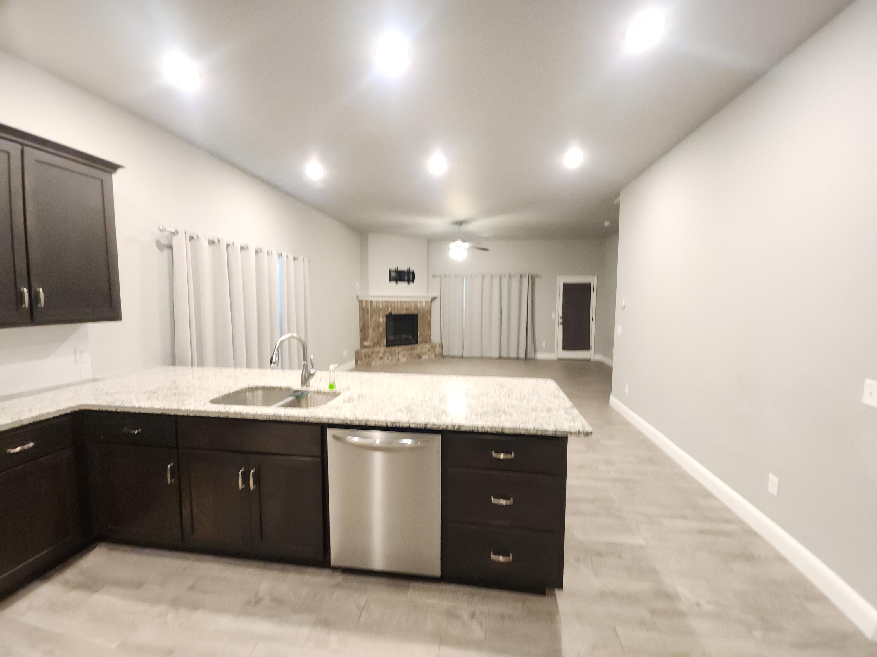 2122 Timber Crest Drive Property Photo 6