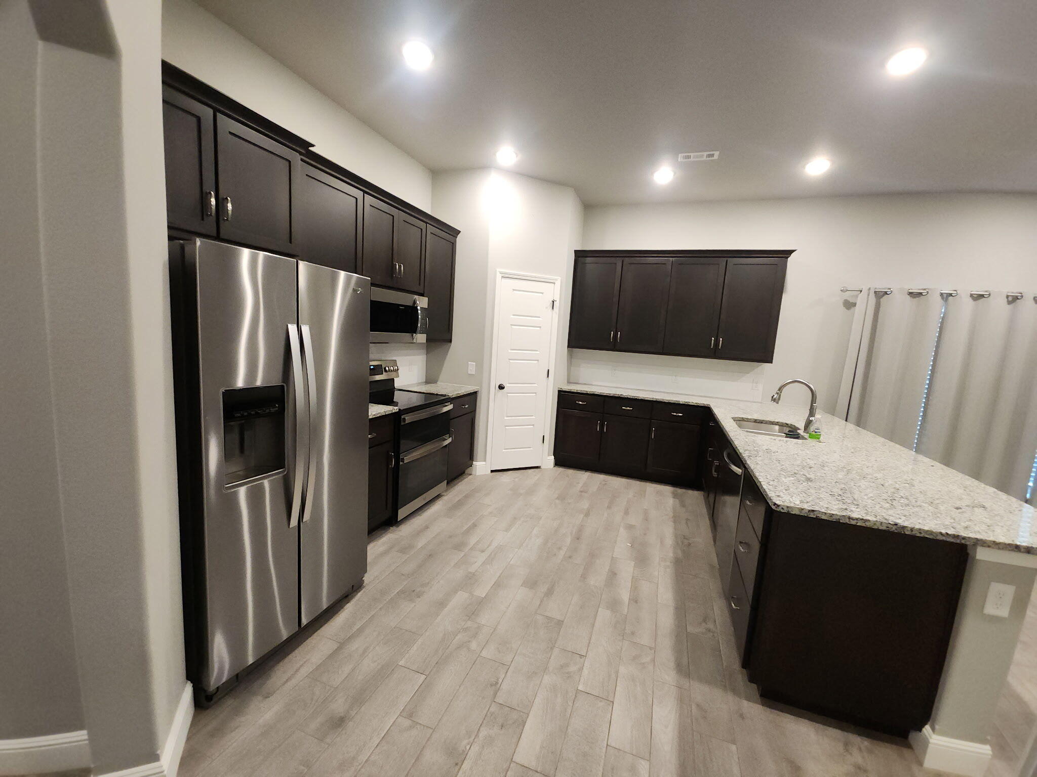 2122 Timber Crest Drive Property Photo 8