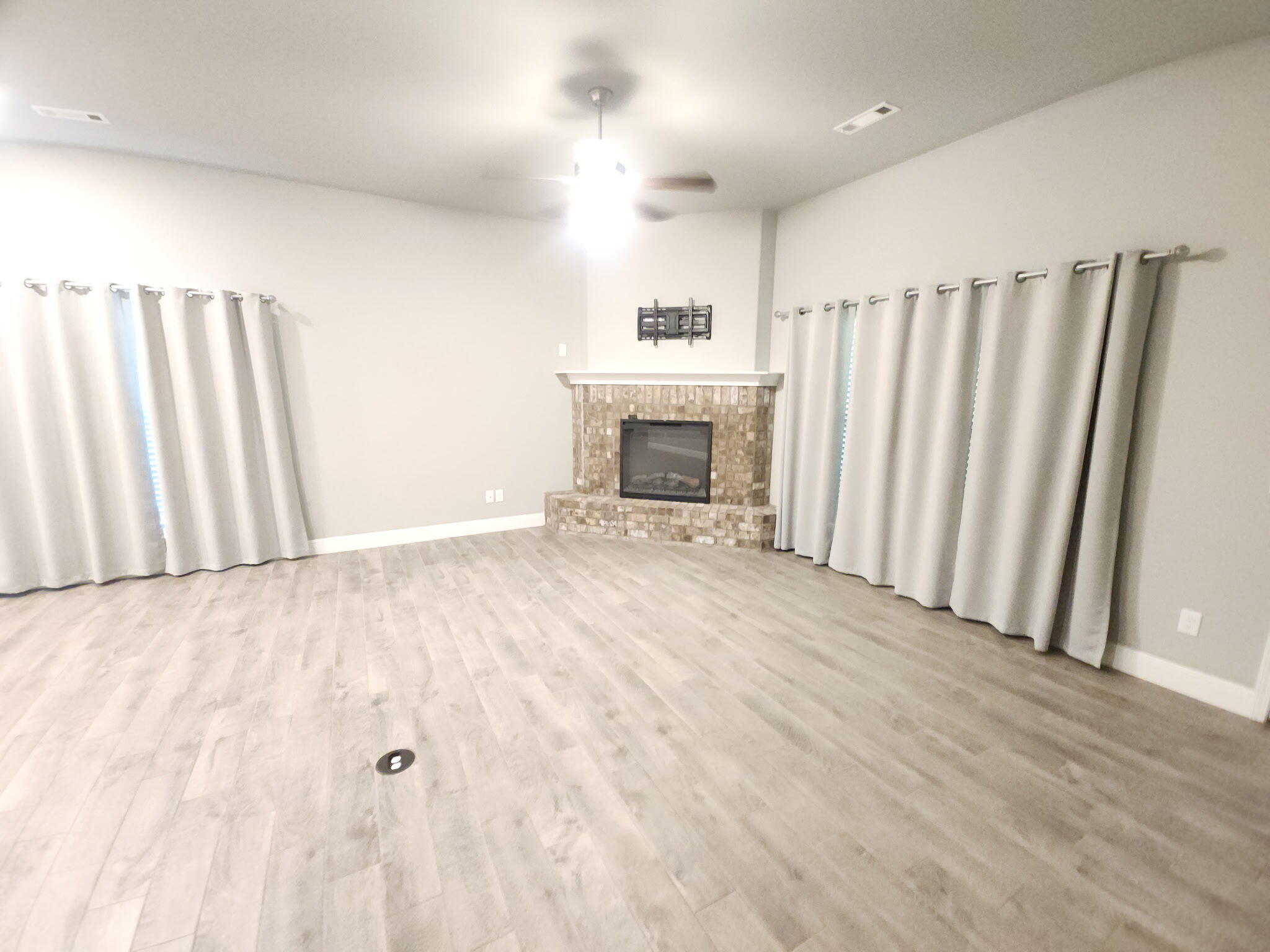 2122 Timber Crest Drive Property Photo 12