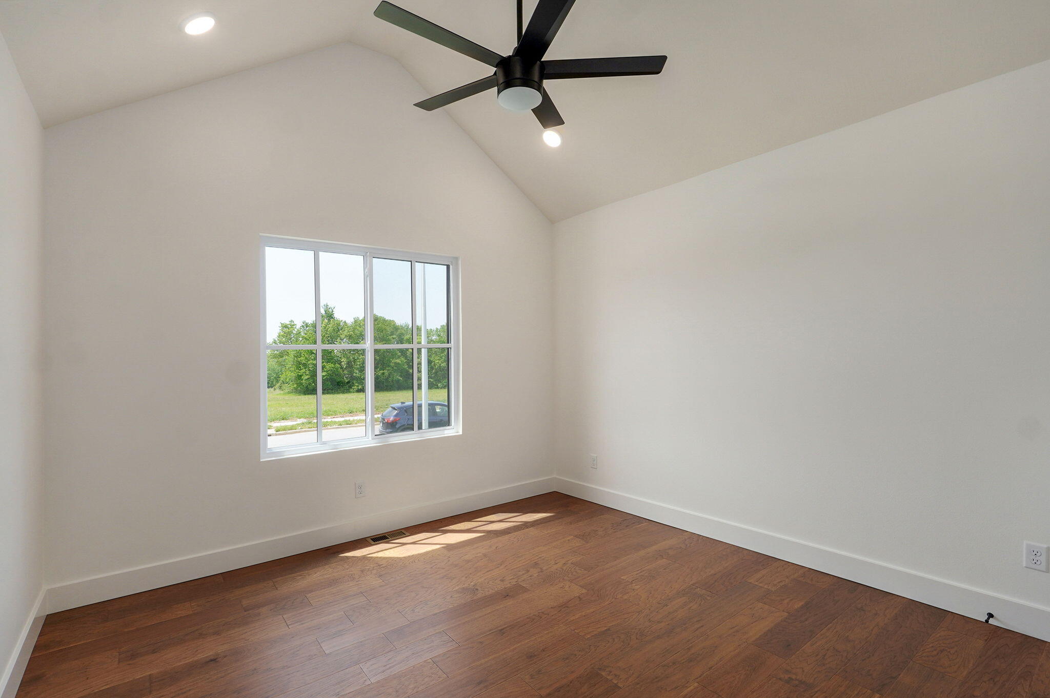 1756 North Marlowe Avenue Property Photo 29