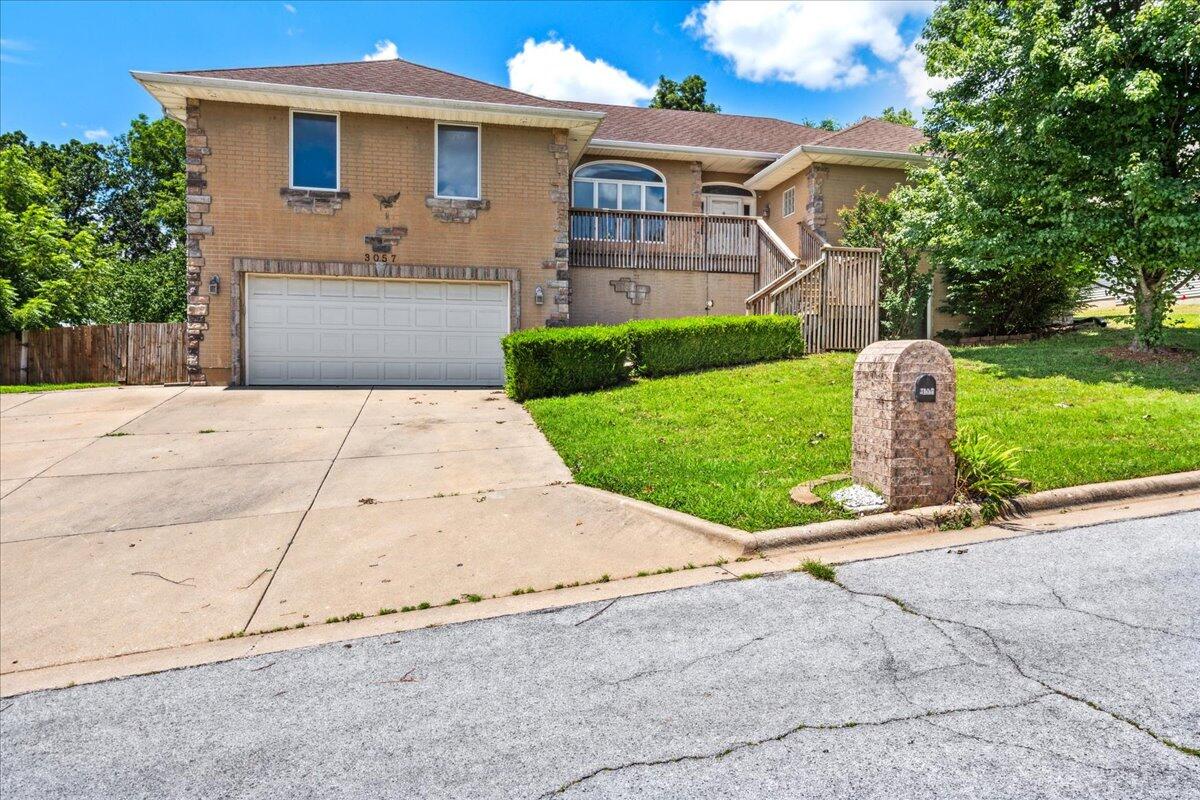3057 South Suburban Avenue Property Photo 2
