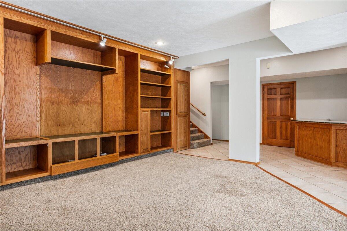 3057 South Suburban Avenue Property Photo 32