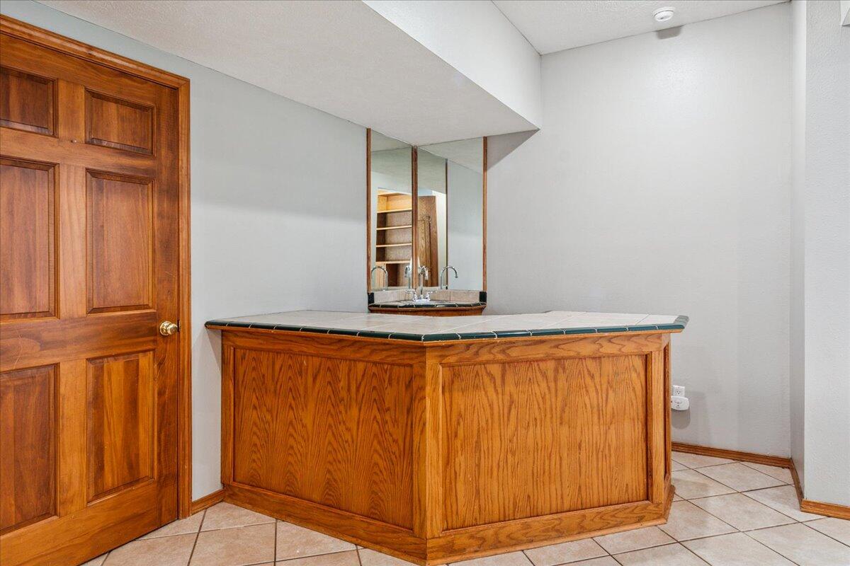 3057 South Suburban Avenue Property Photo 35