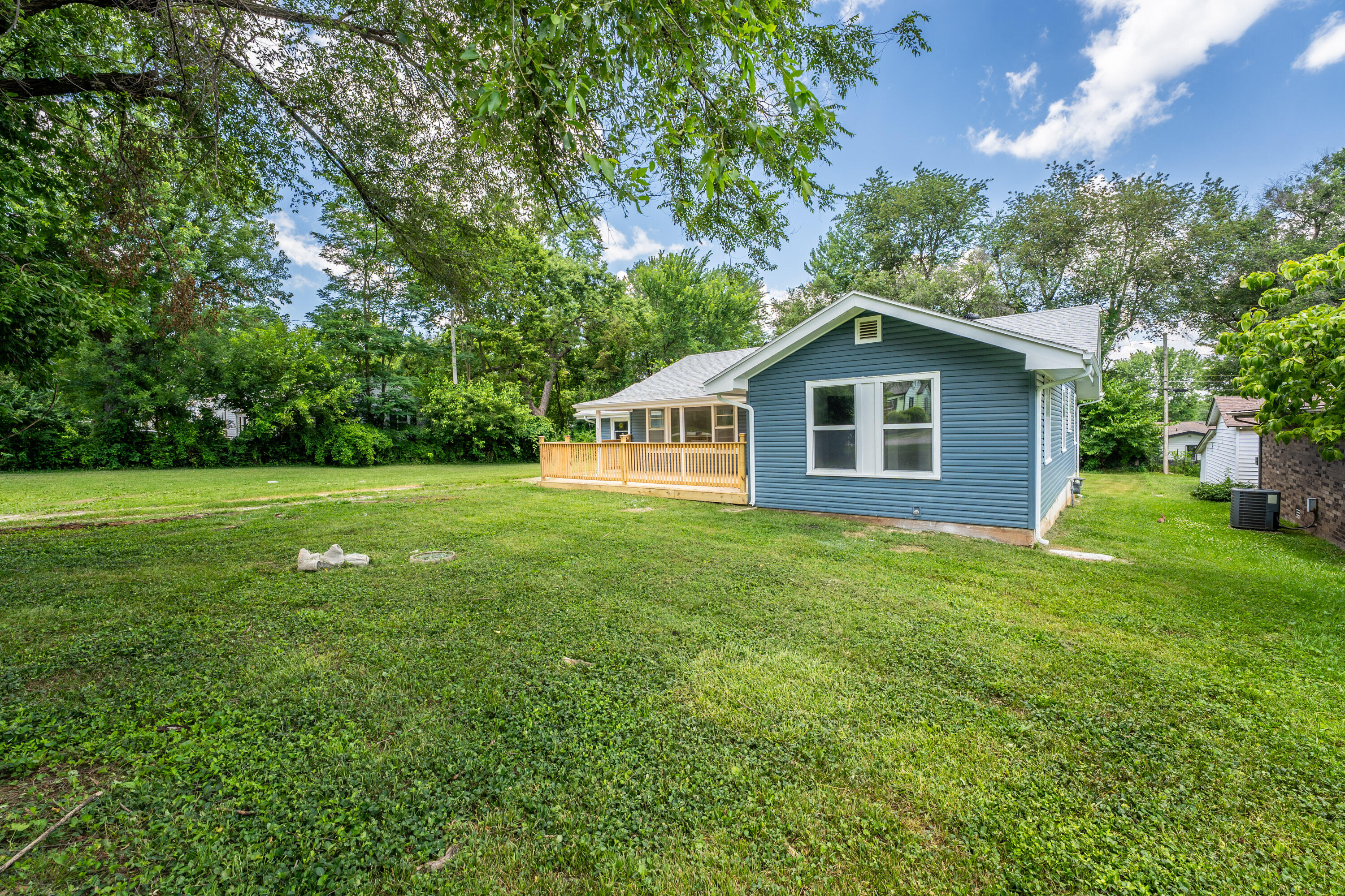 1453 East Livingston Street Property Photo 3