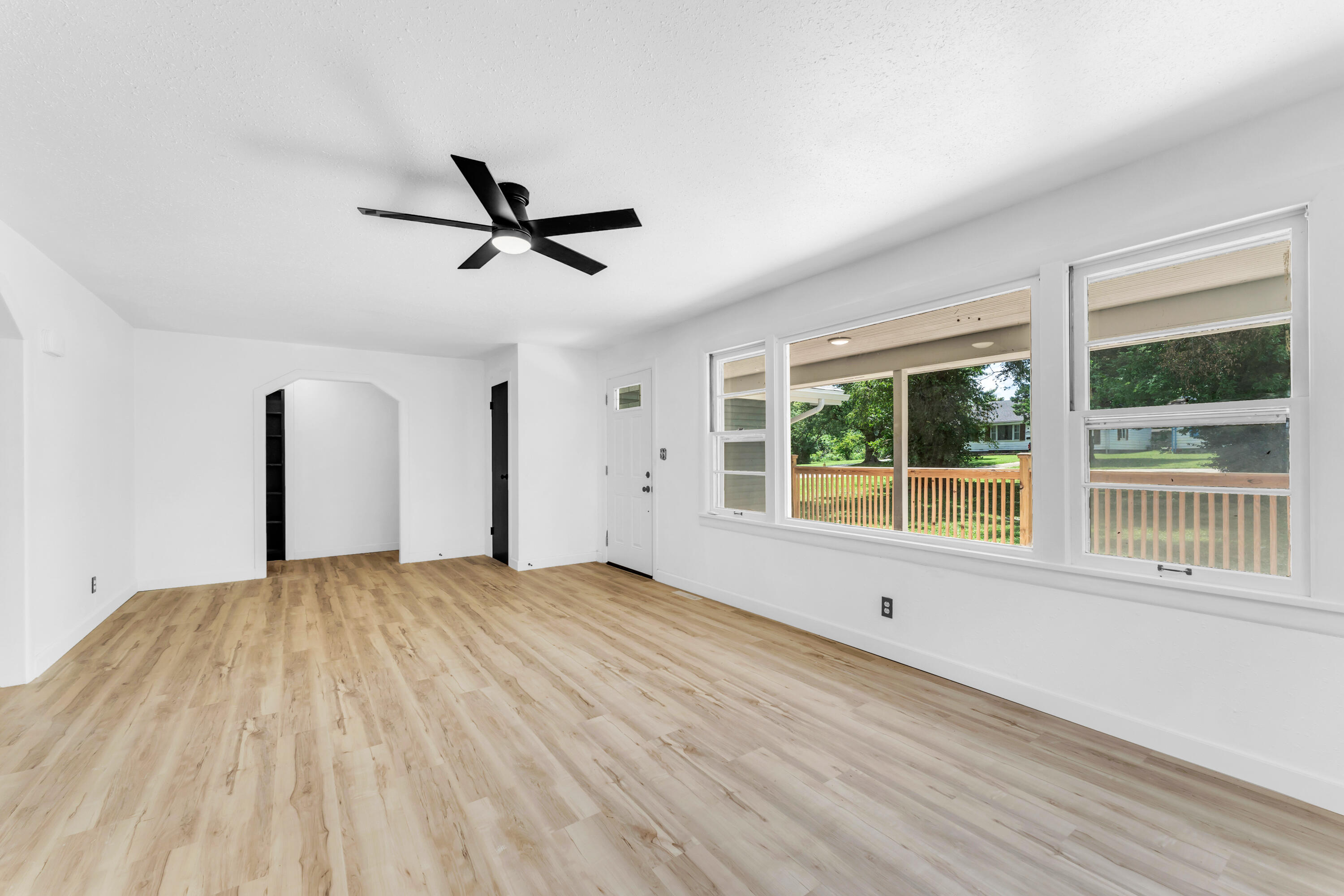 1453 East Livingston Street Property Photo 7