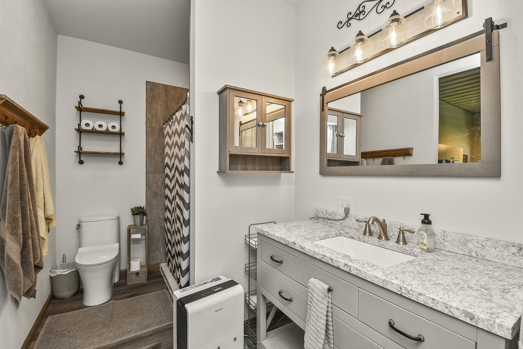 5253 East Farm Road 52 Property Photo 8