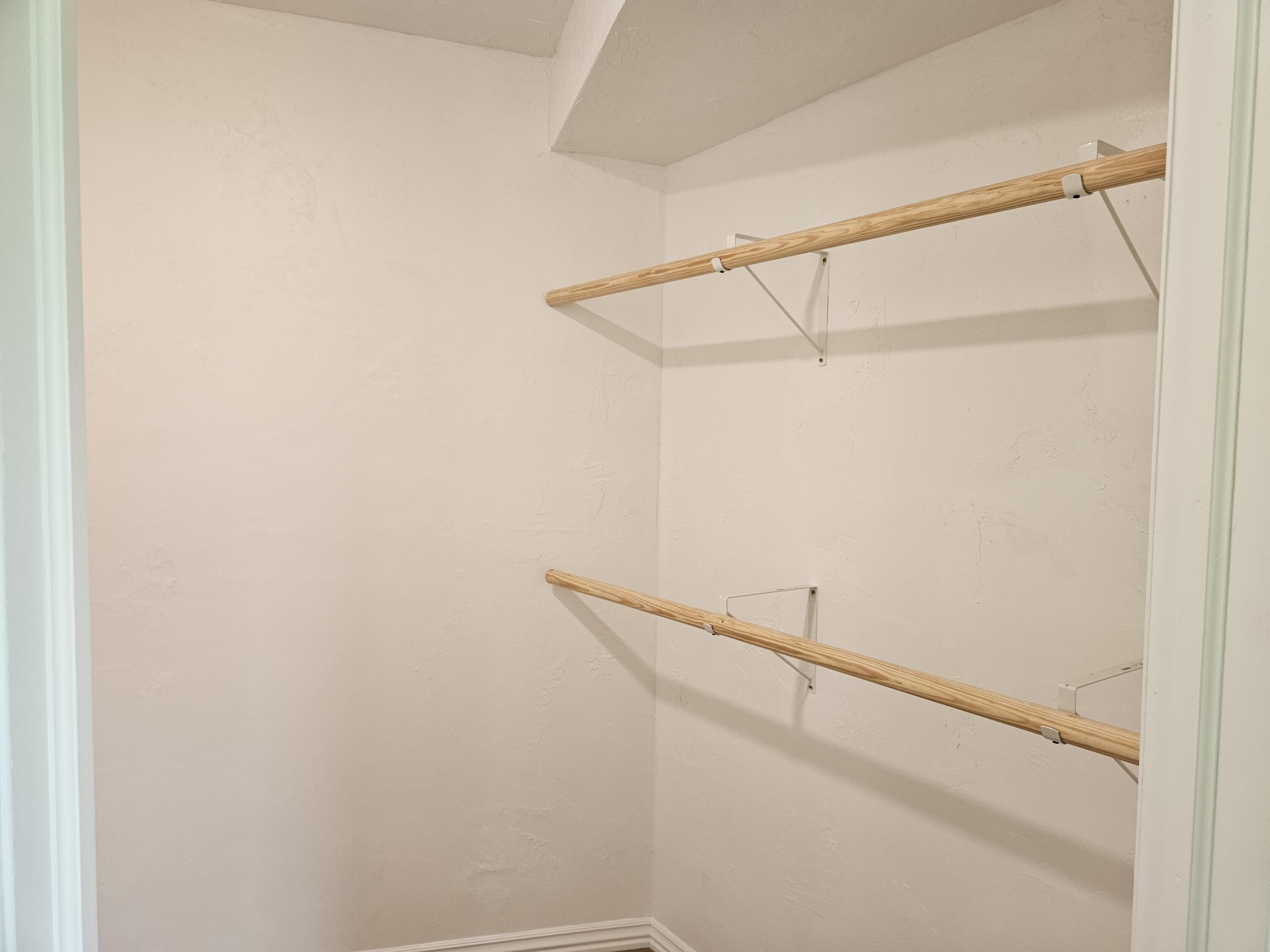 201 North College Avenue Property Photo 5