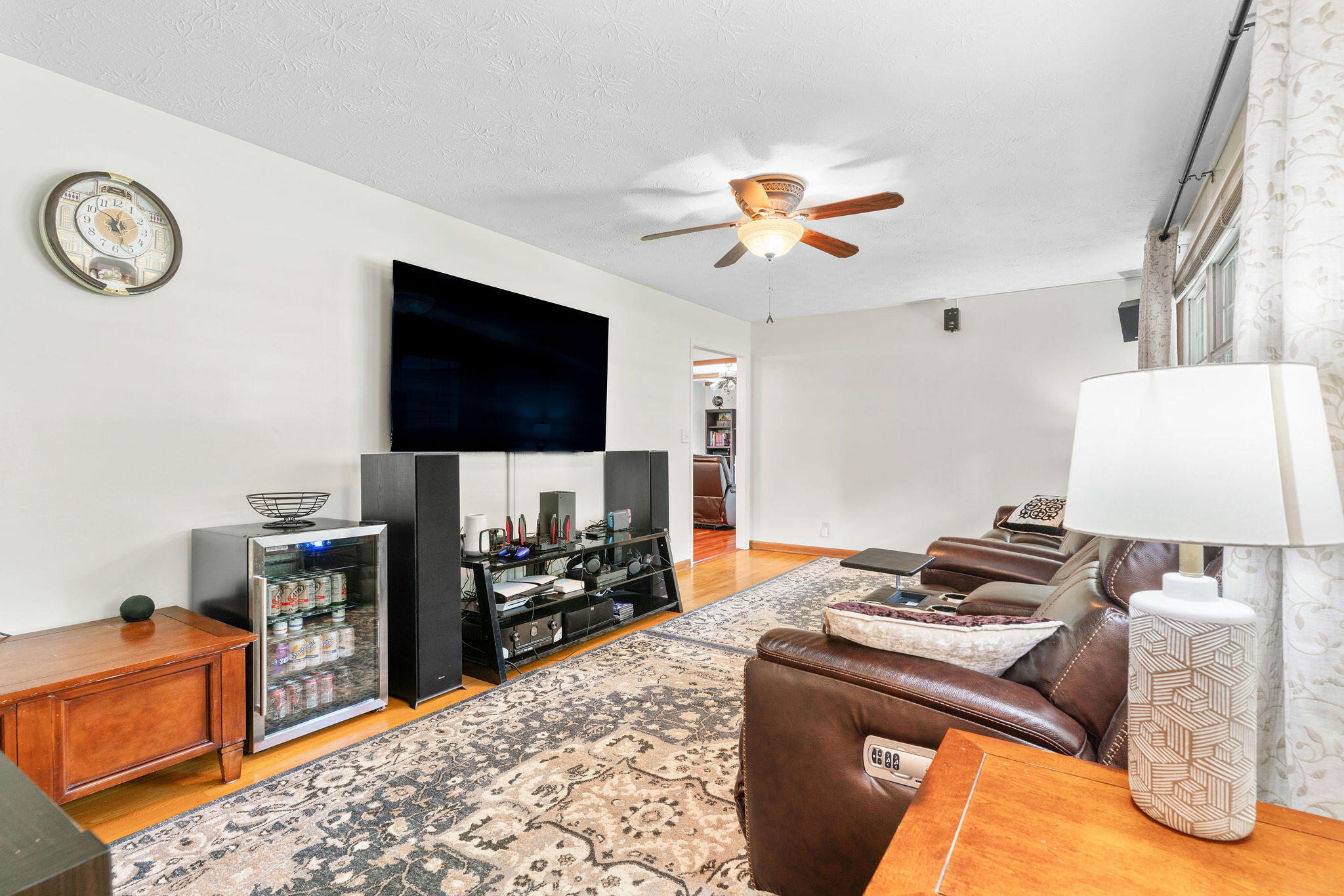1159 South Belcrest Avenue Property Photo 6