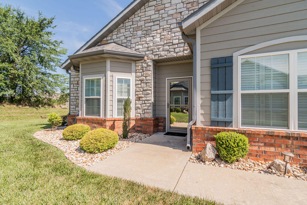 153 Rue De Villas Circle Property Photo 3