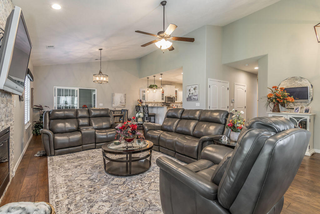 153 Rue De Villas Circle Property Photo 6