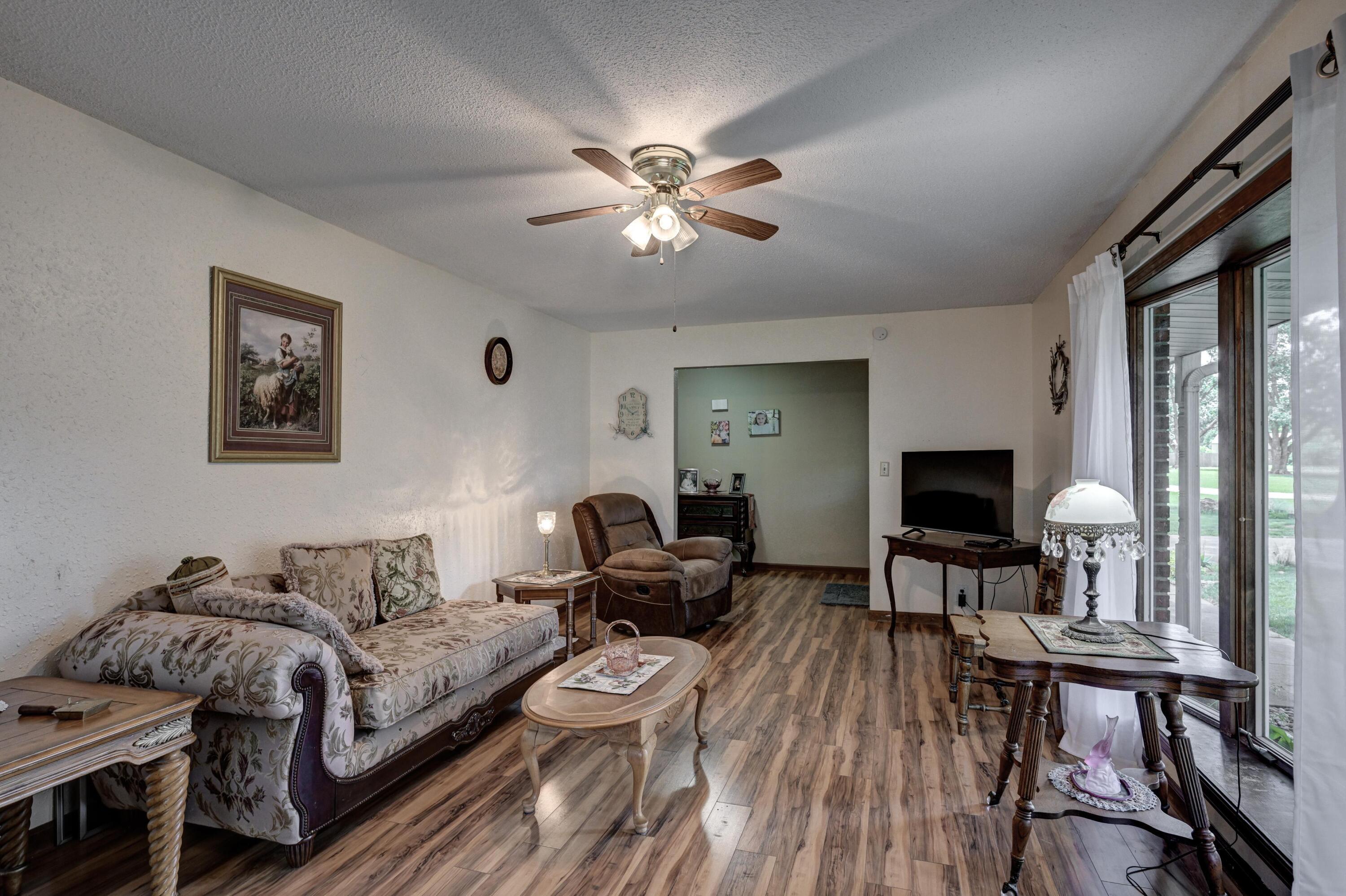 2148 Carrie Street Property Photo 8