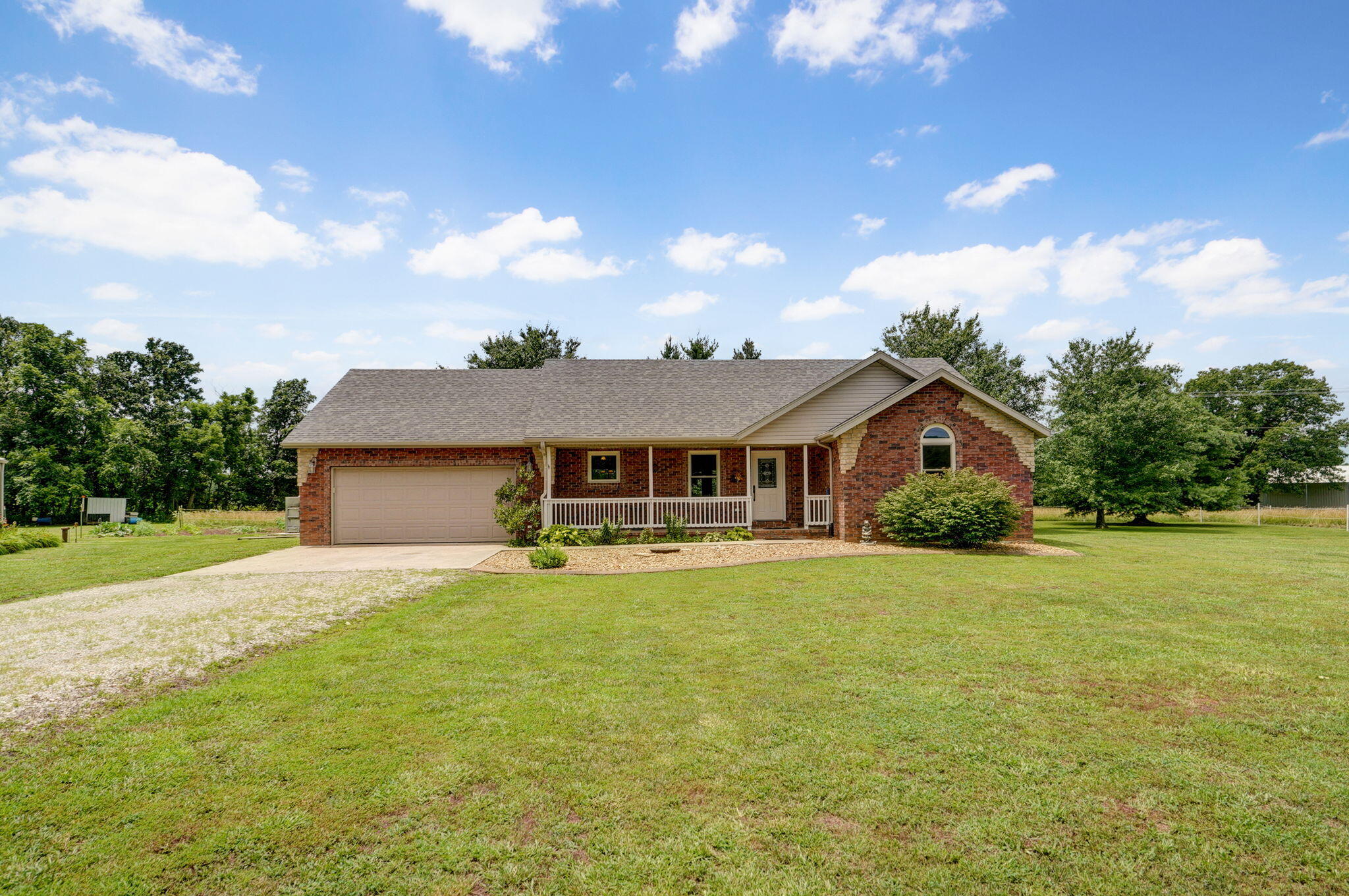 14521 Lawrence 2145 Property Photo 6