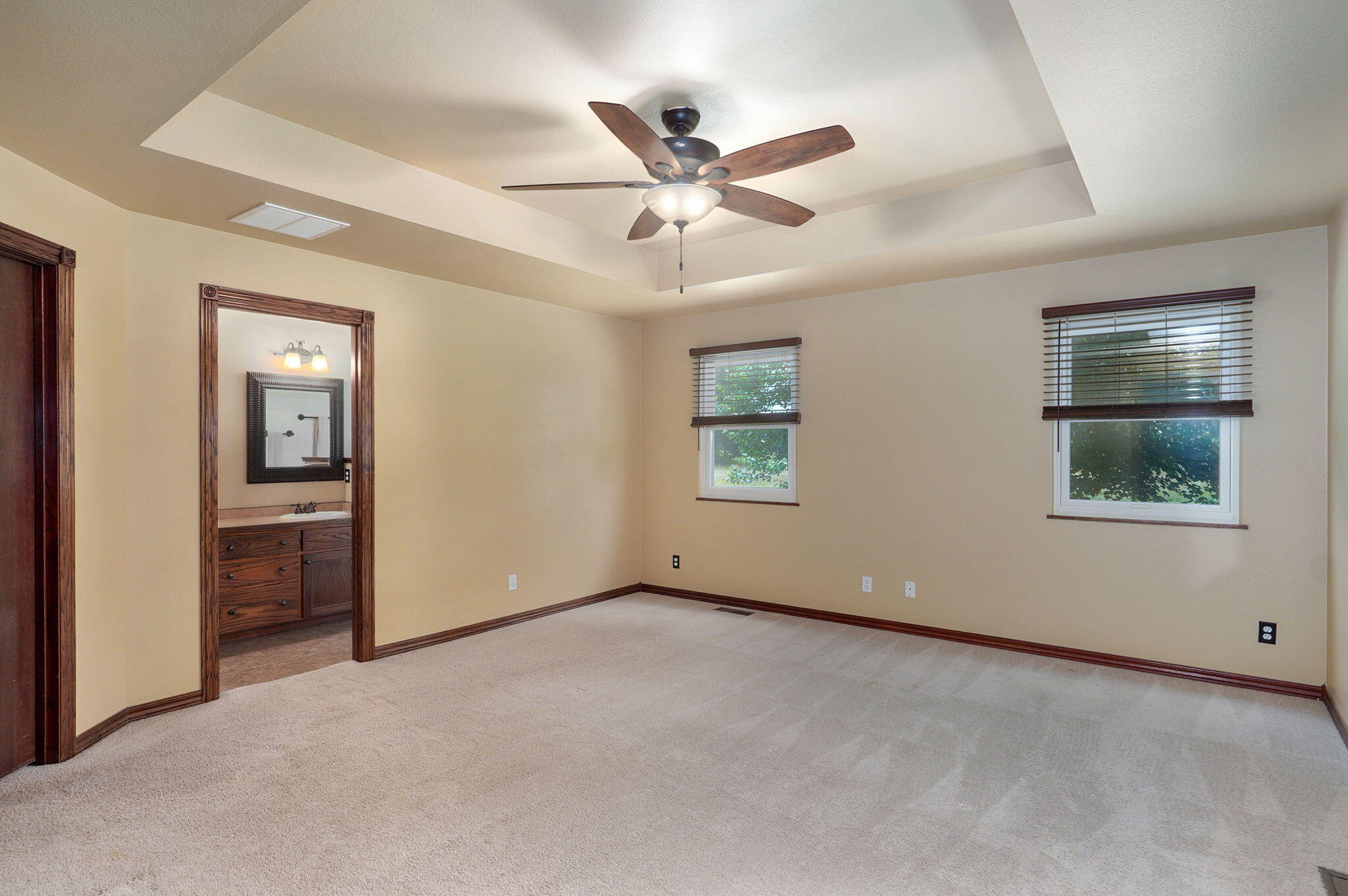 14521 Lawrence 2145 Property Photo 22