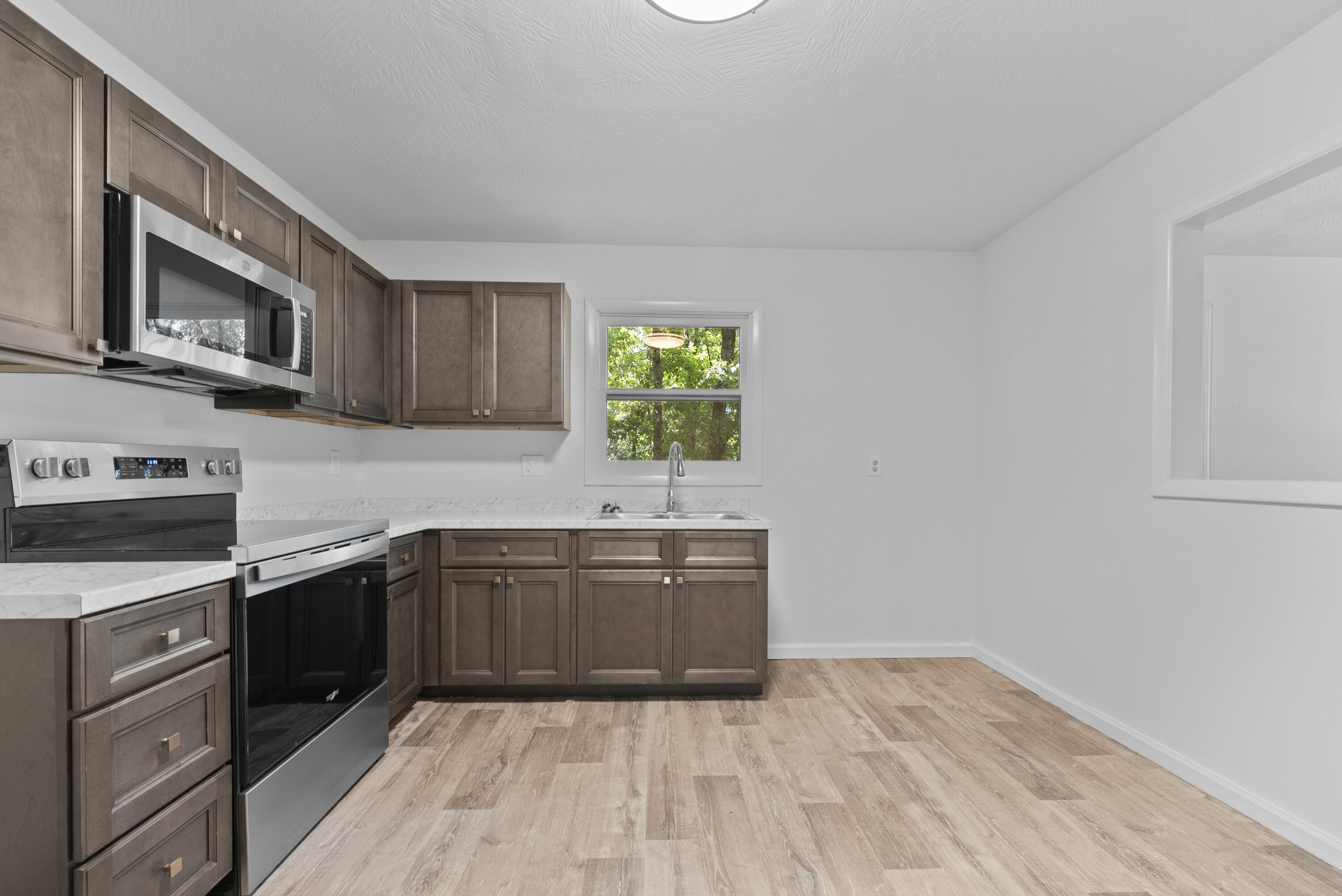 244 Sioux Lane Property Photo 10
