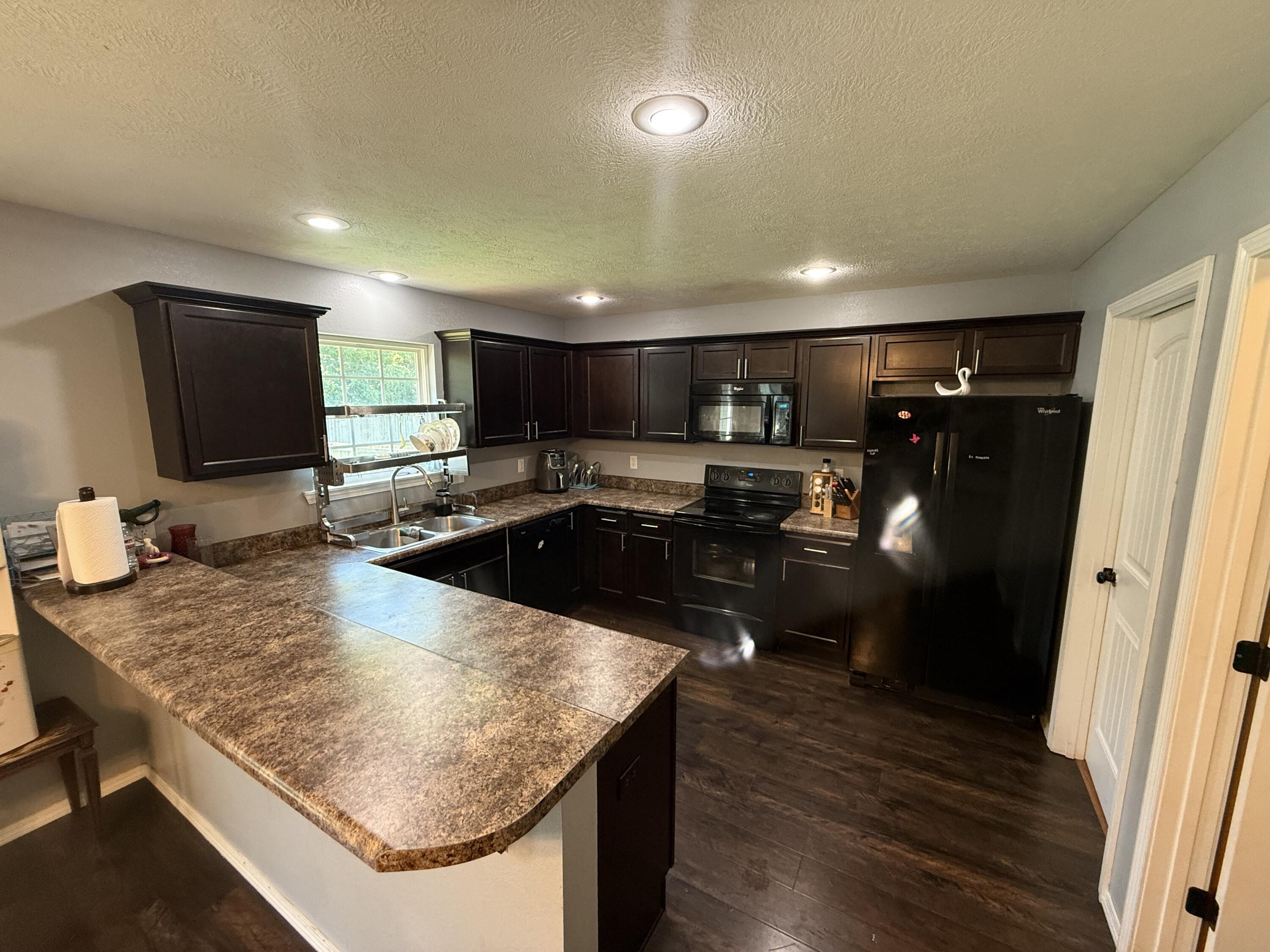 3346 South Cottage Avenue Property Photo 6
