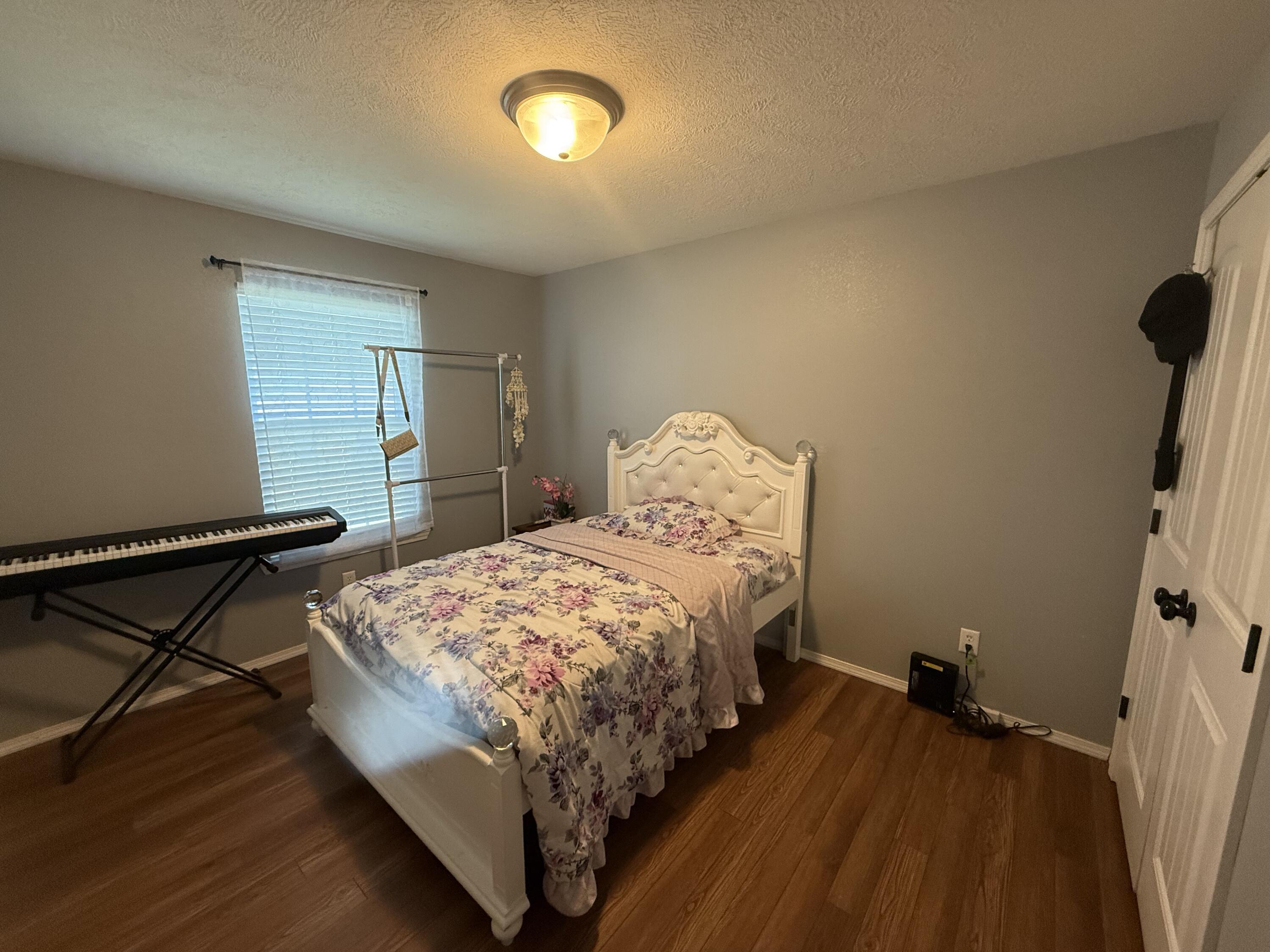 3346 South Cottage Avenue Property Photo 10