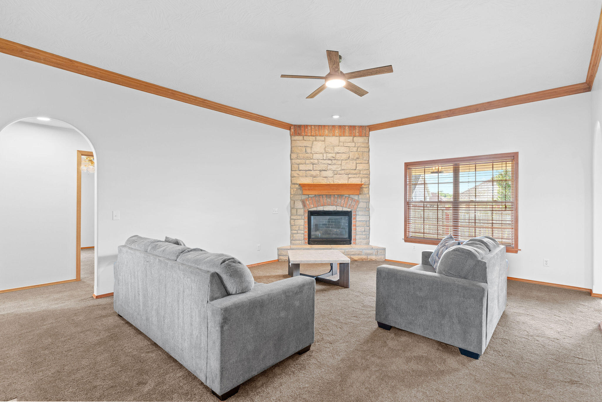 3957 North Springlawn Avenue Property Photo 8