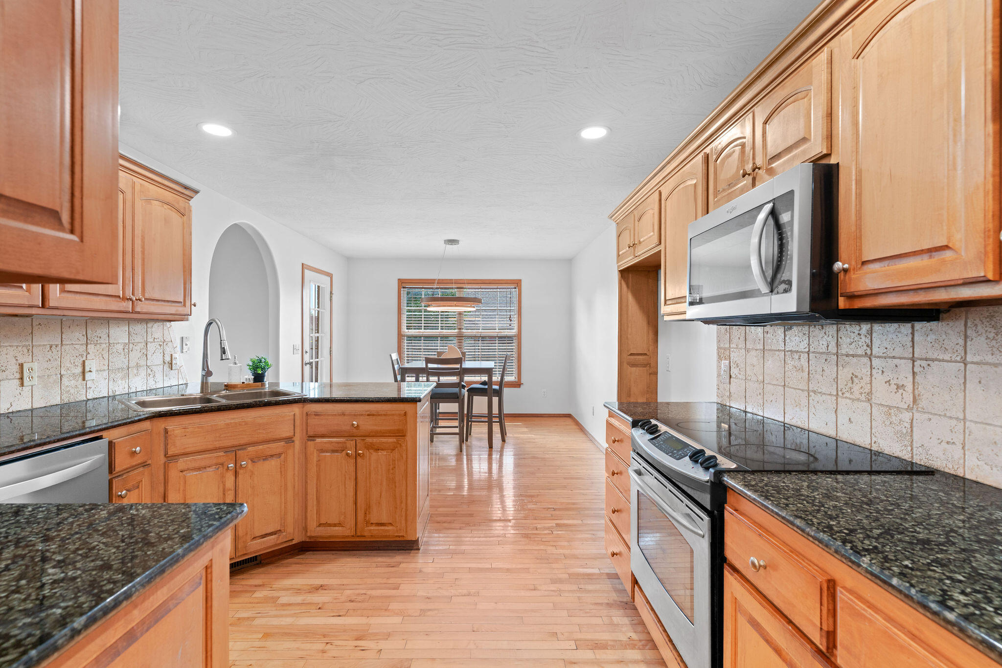 3957 North Springlawn Avenue Property Photo 10