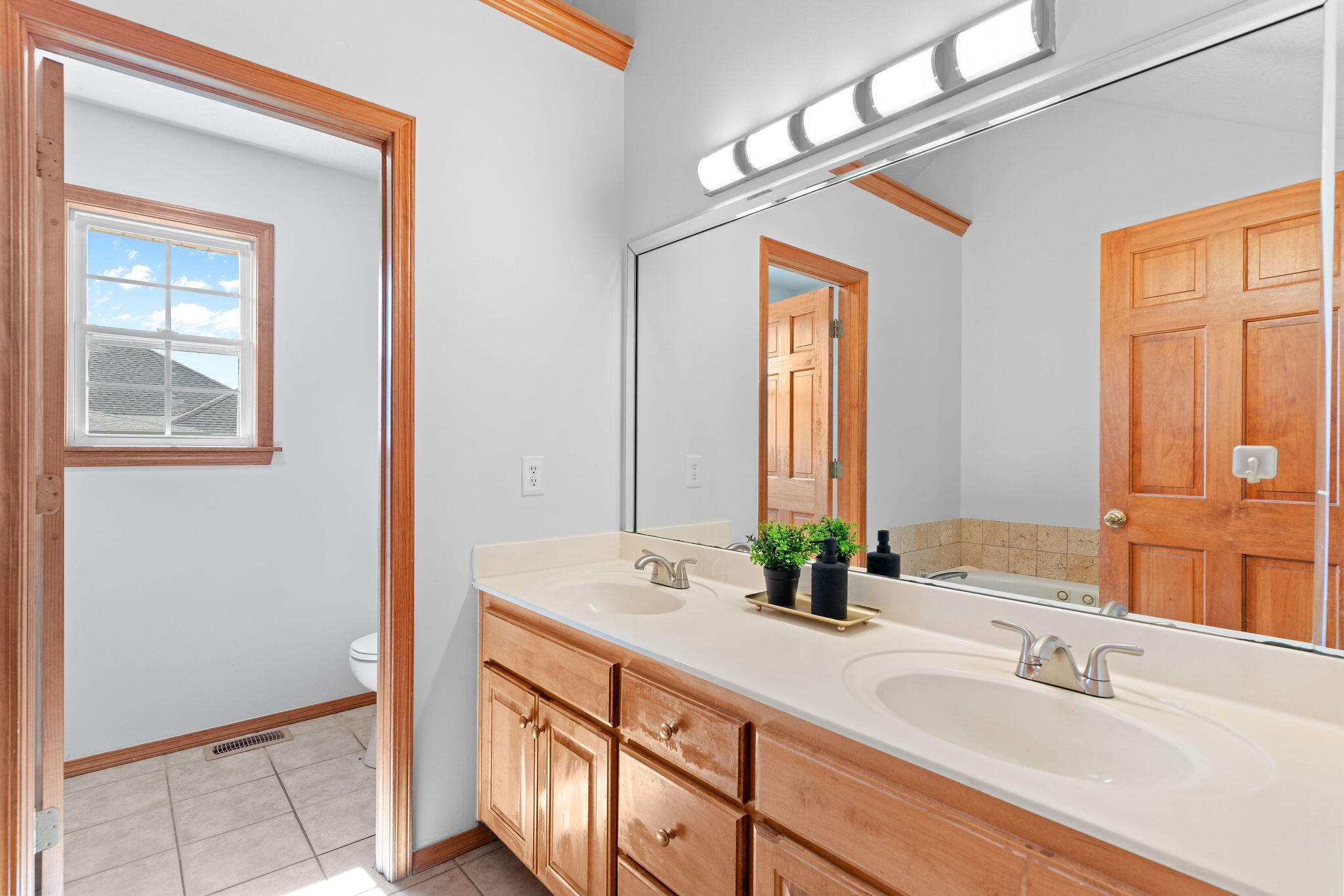 3957 North Springlawn Avenue Property Photo 17