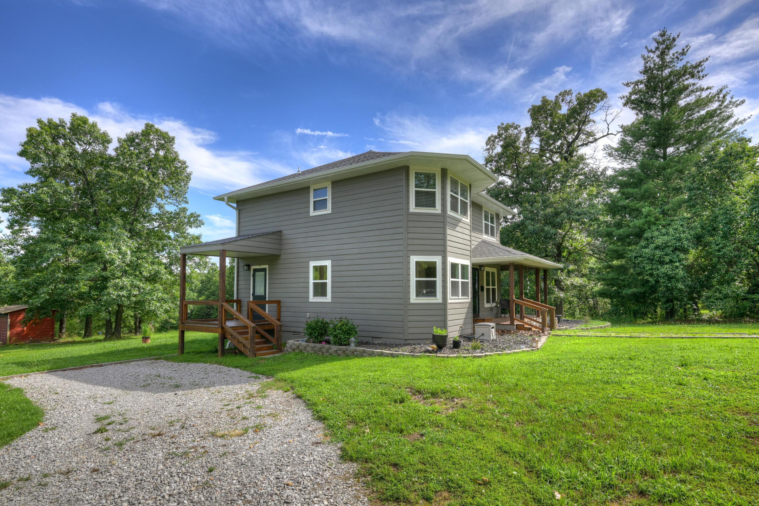 476 Pine Tree Drive Property Photo 9