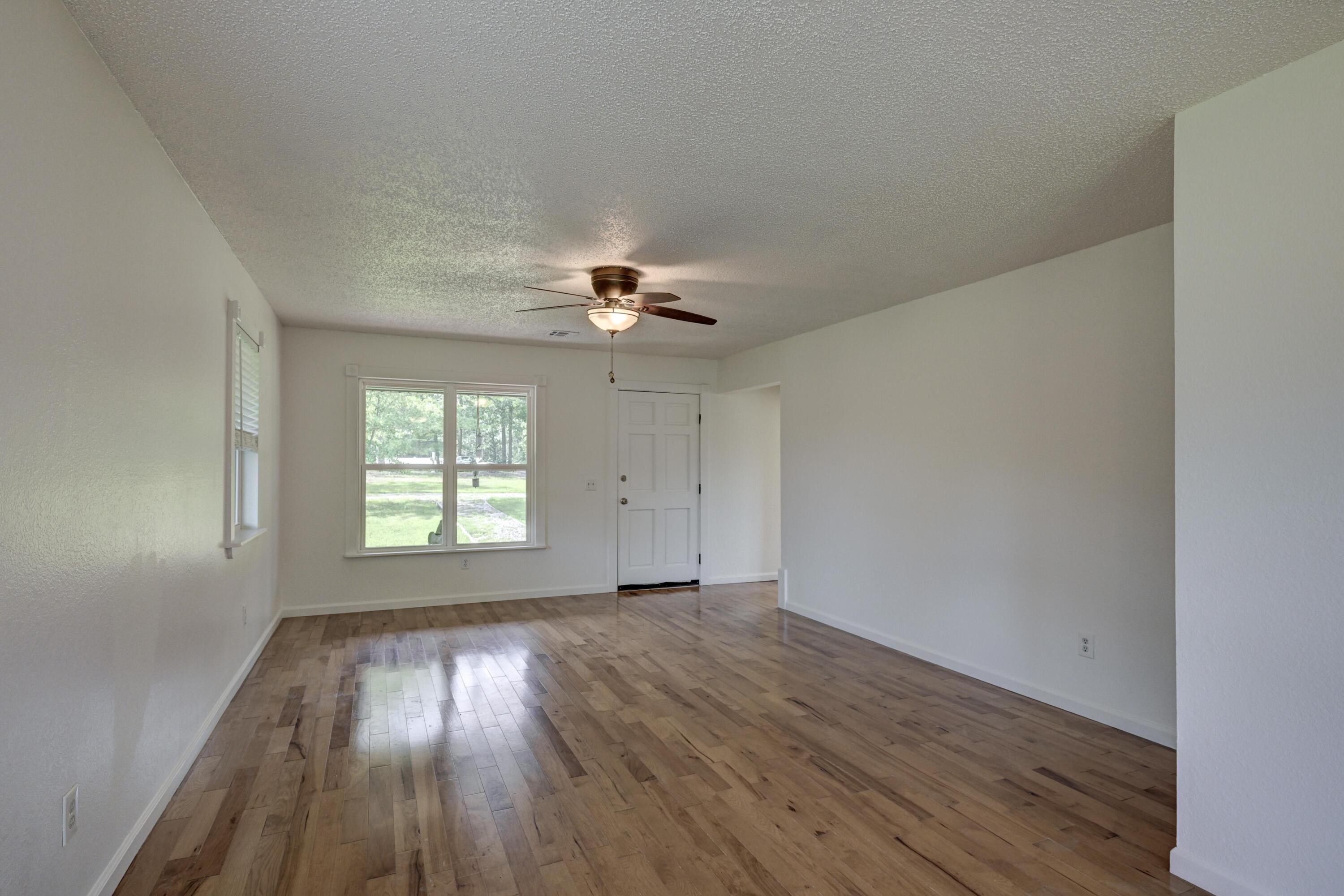 476 Pine Tree Drive Property Photo 15
