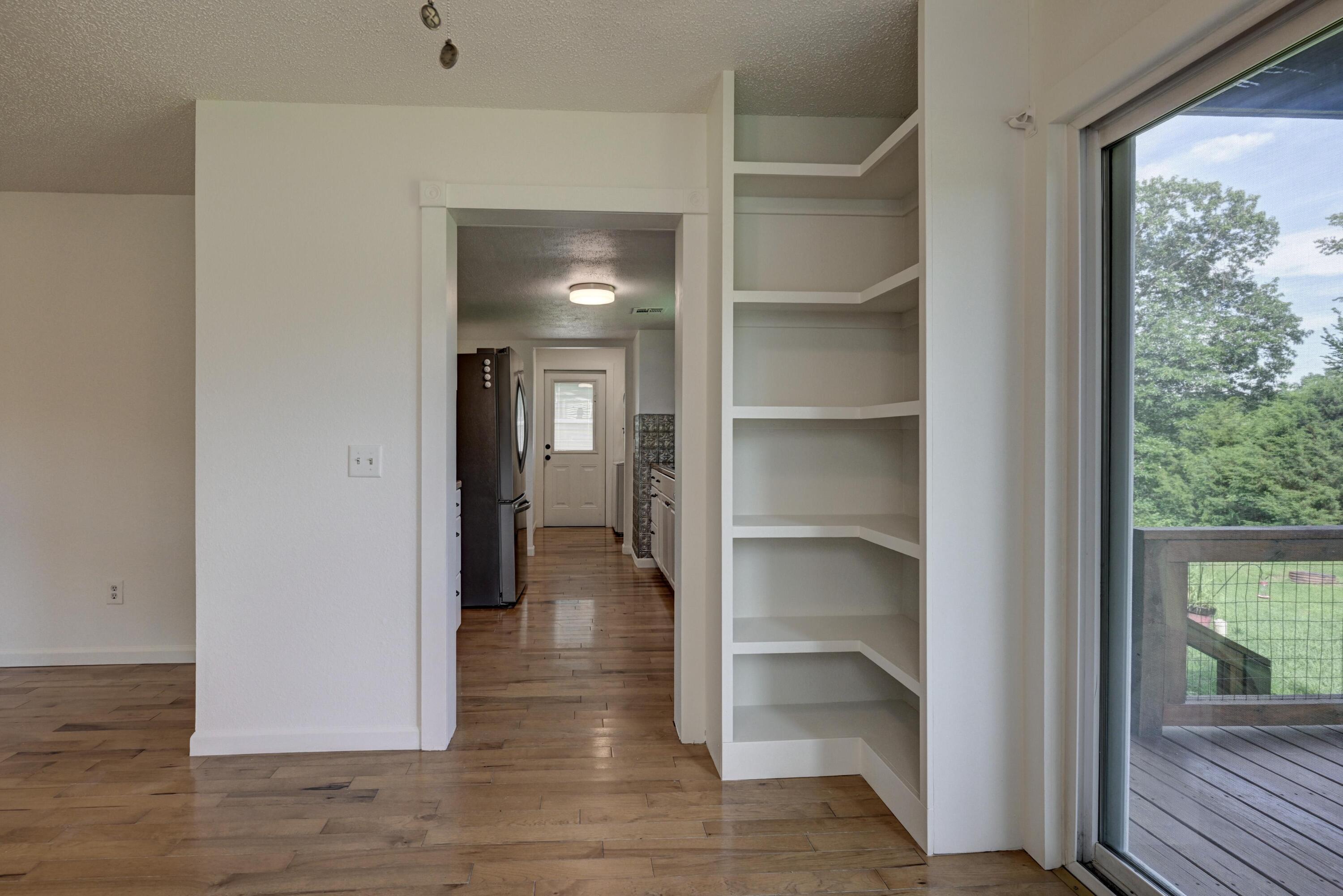 476 Pine Tree Drive Property Photo 17