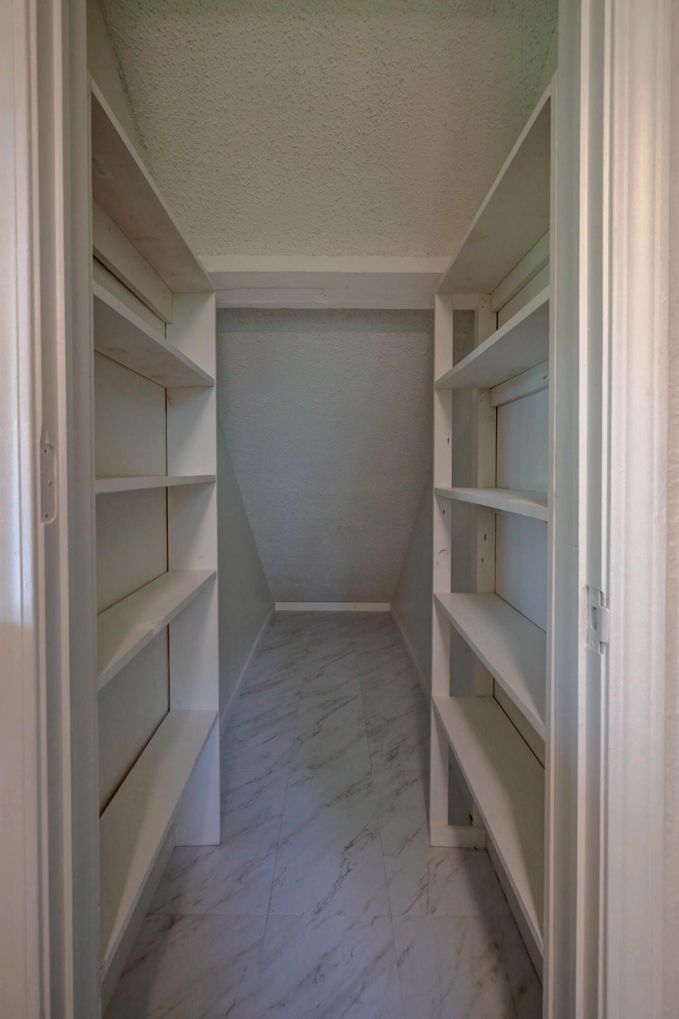 476 Pine Tree Drive Property Photo 21