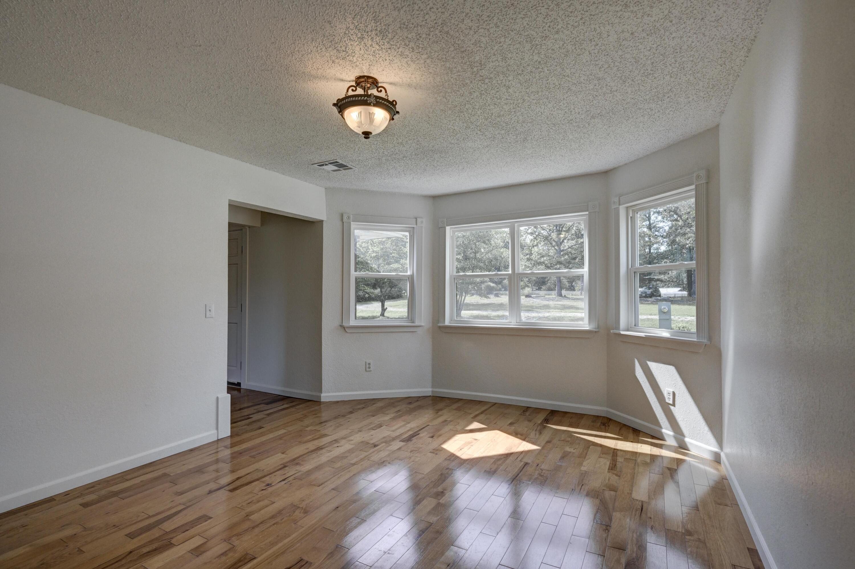 476 Pine Tree Drive Property Photo 28