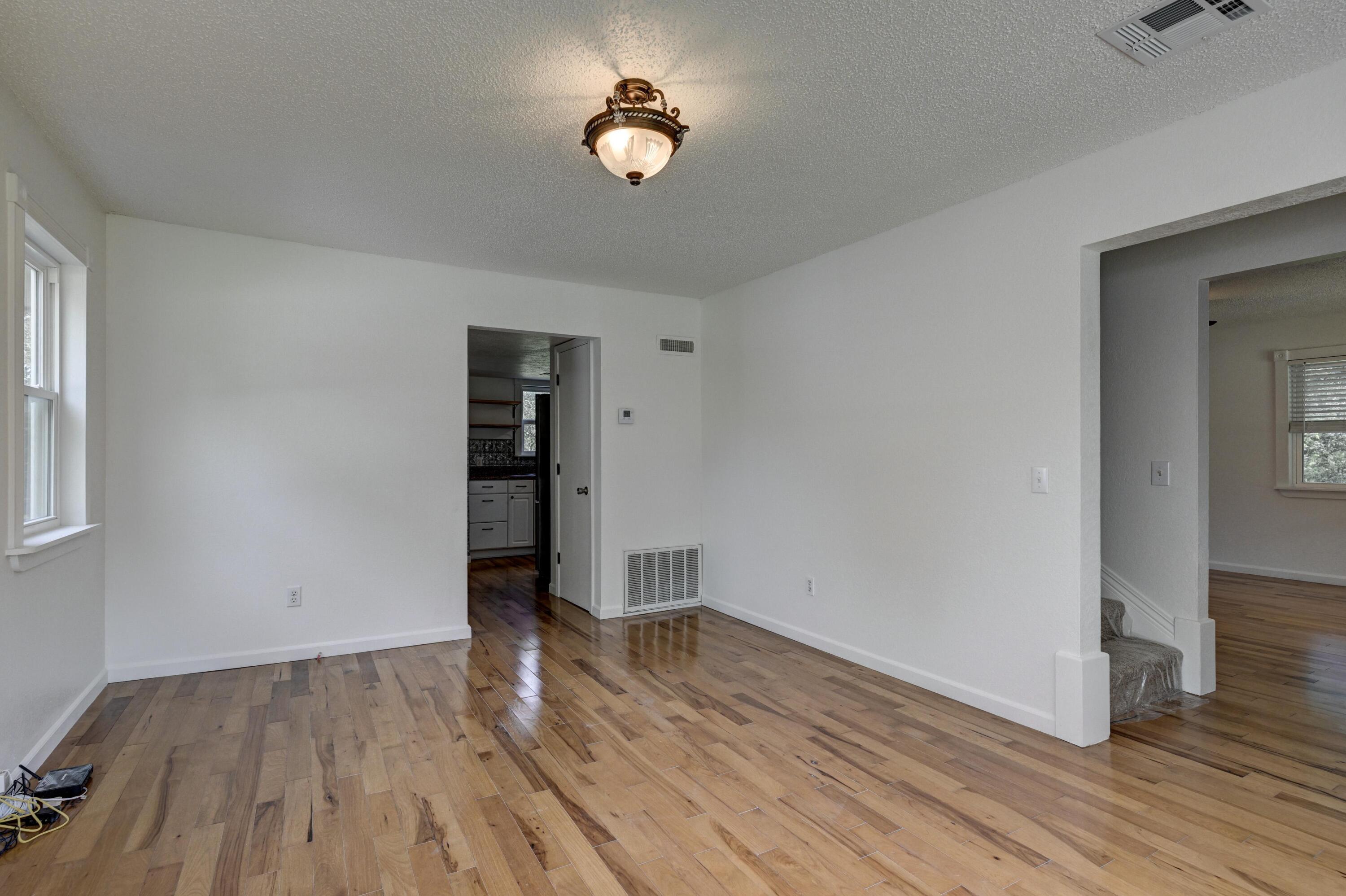 476 Pine Tree Drive Property Photo 29