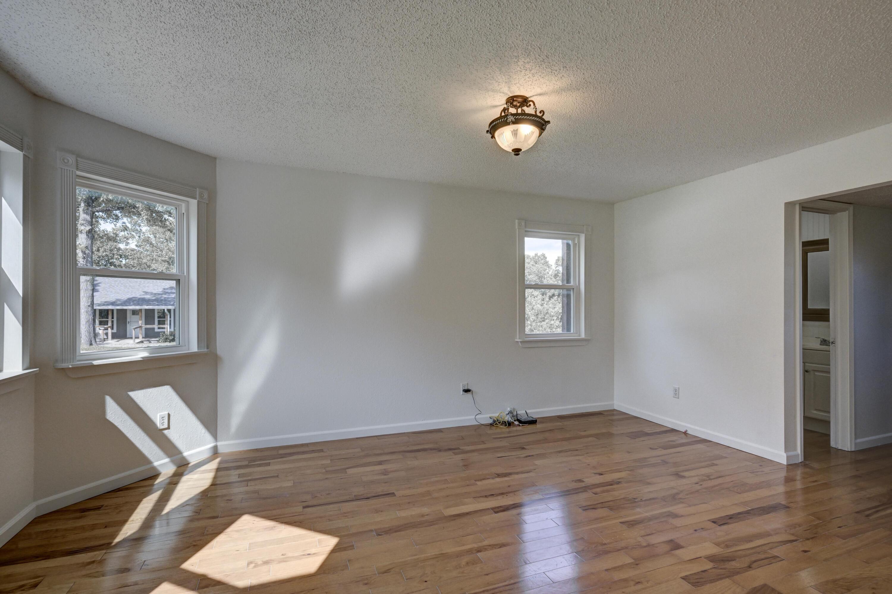 476 Pine Tree Drive Property Photo 31