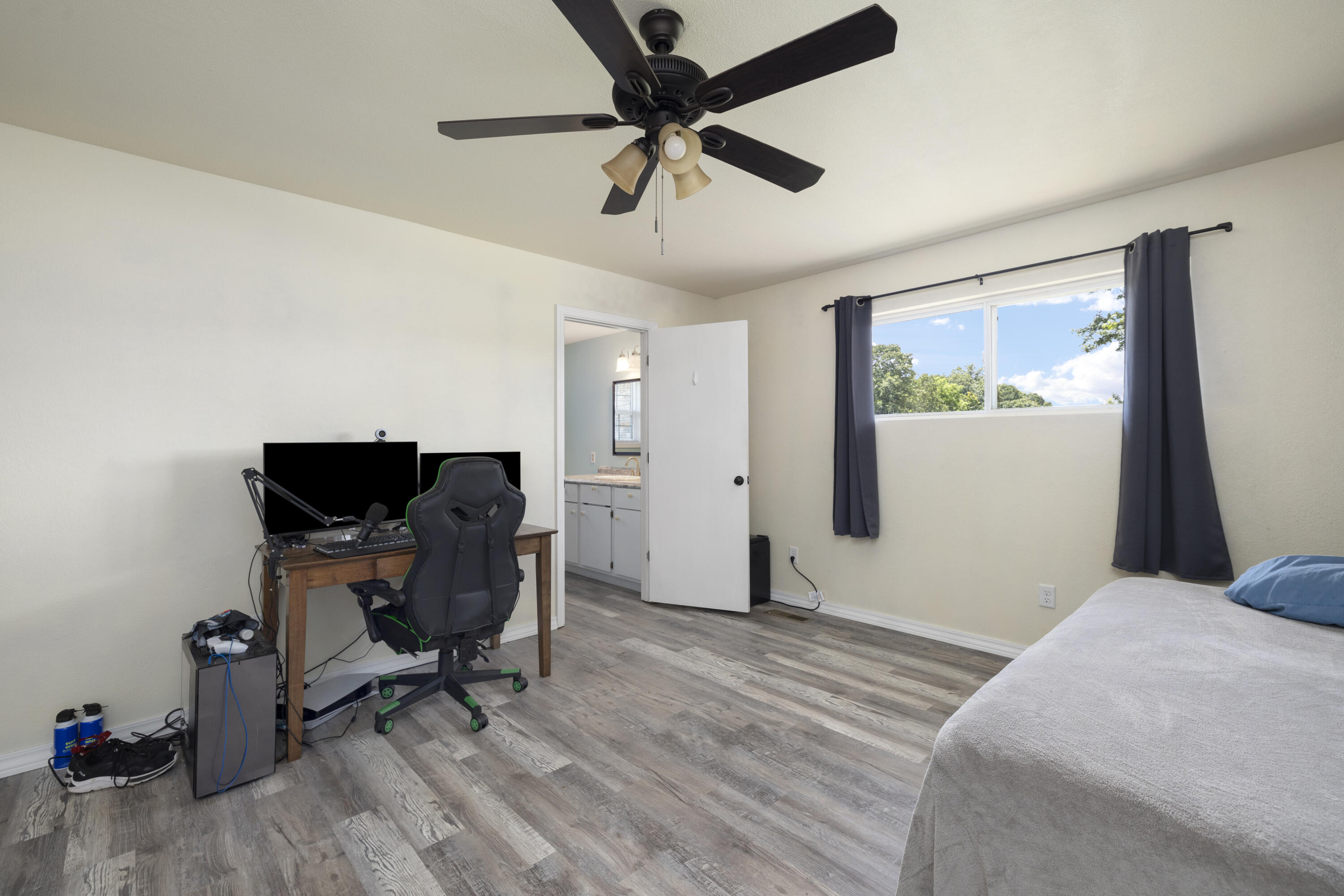 2080 State Route 14 Property Photo 29