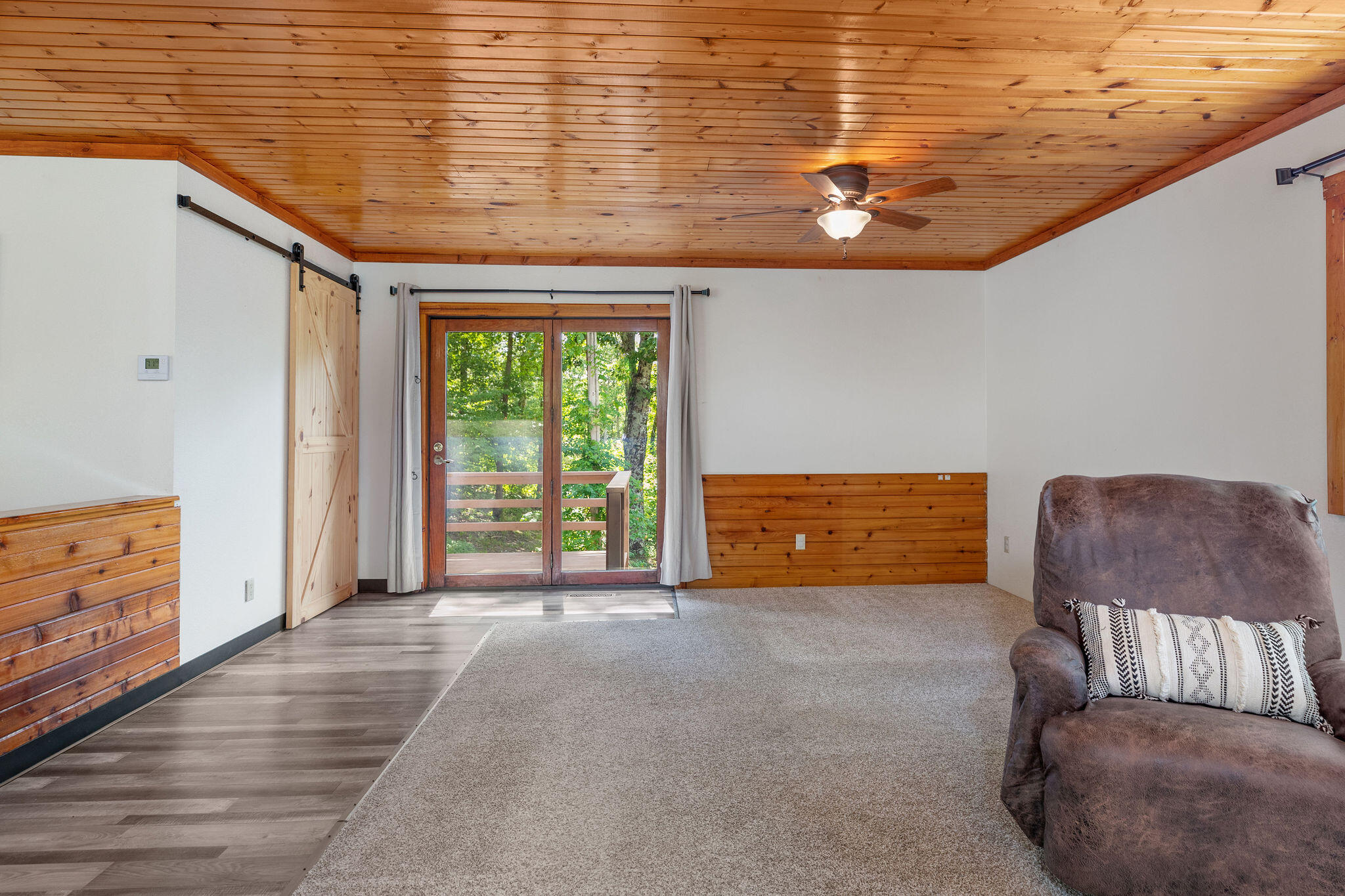 537 Watson Road Property Photo 11