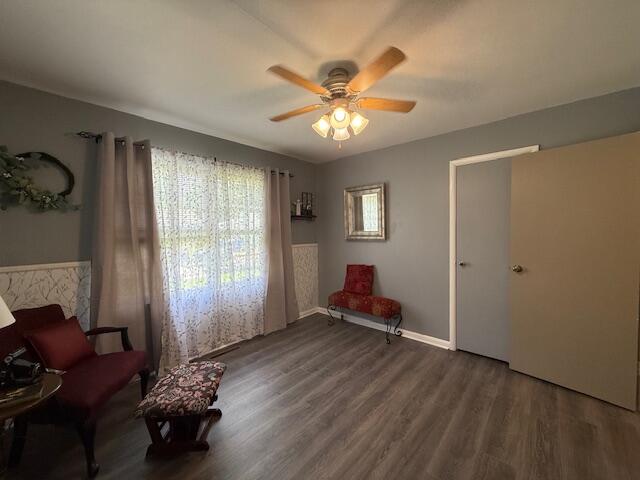 212 West Lindberg Street Property Photo 14
