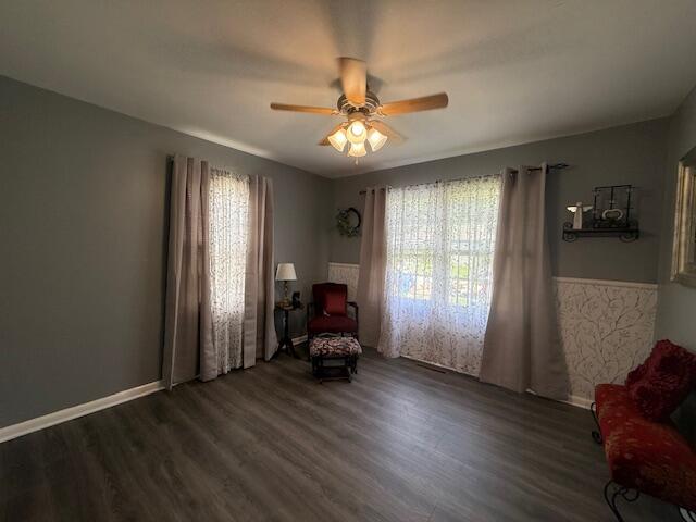 212 West Lindberg Street Property Photo 16
