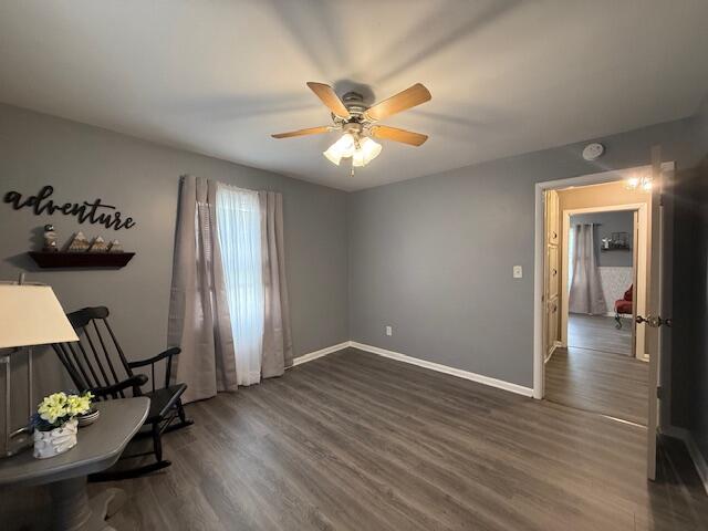 212 West Lindberg Street Property Photo 17