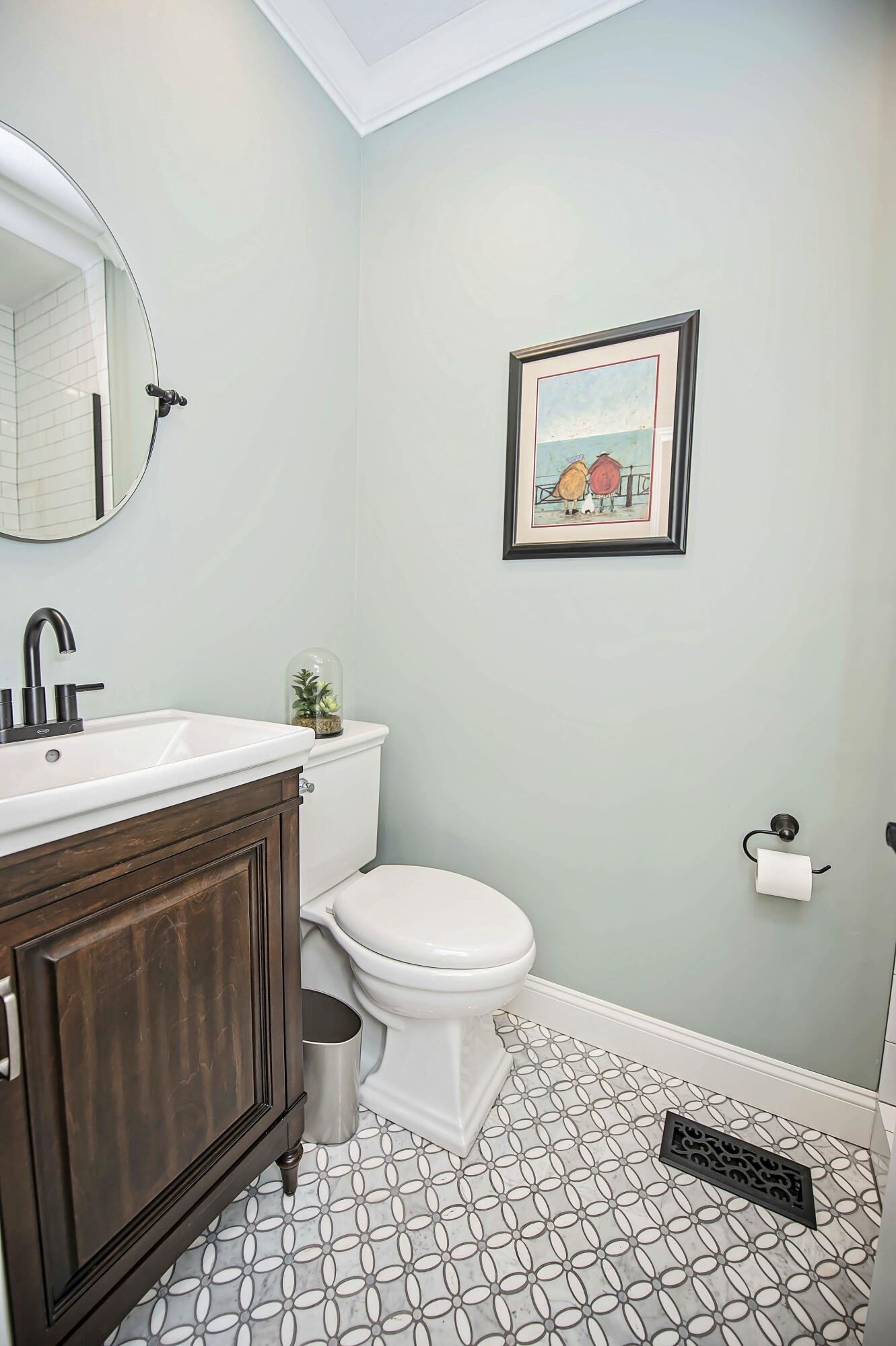 725 South Weller Avenue Property Photo 26